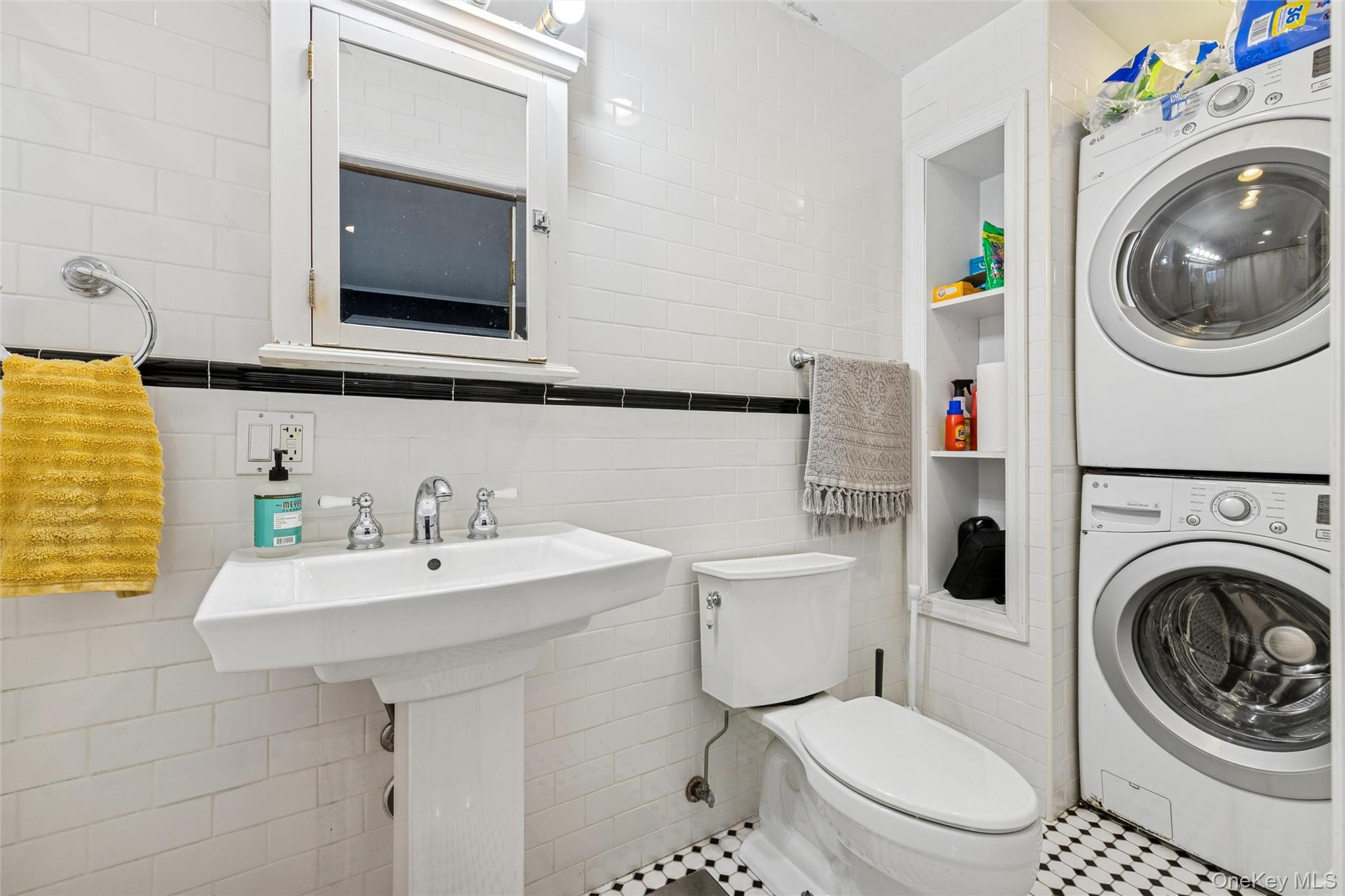 #12 photo, 5 Rutyna Circle, سوفولك Hampton Bays , NY 11946