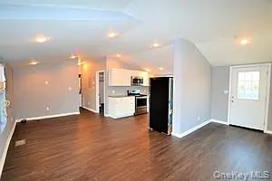 #1 photo, 80 Depot Road, 東長島 Westhampton Beach , NY 11978