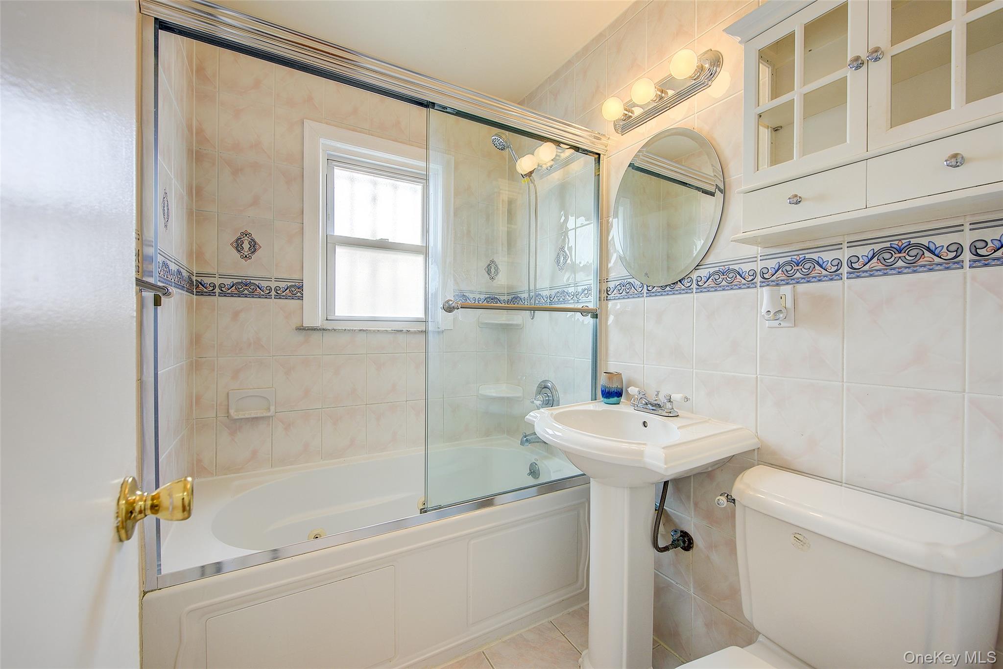 #16 photo, 220-04 103rd Avenue, Cambria Heights , NY 11429