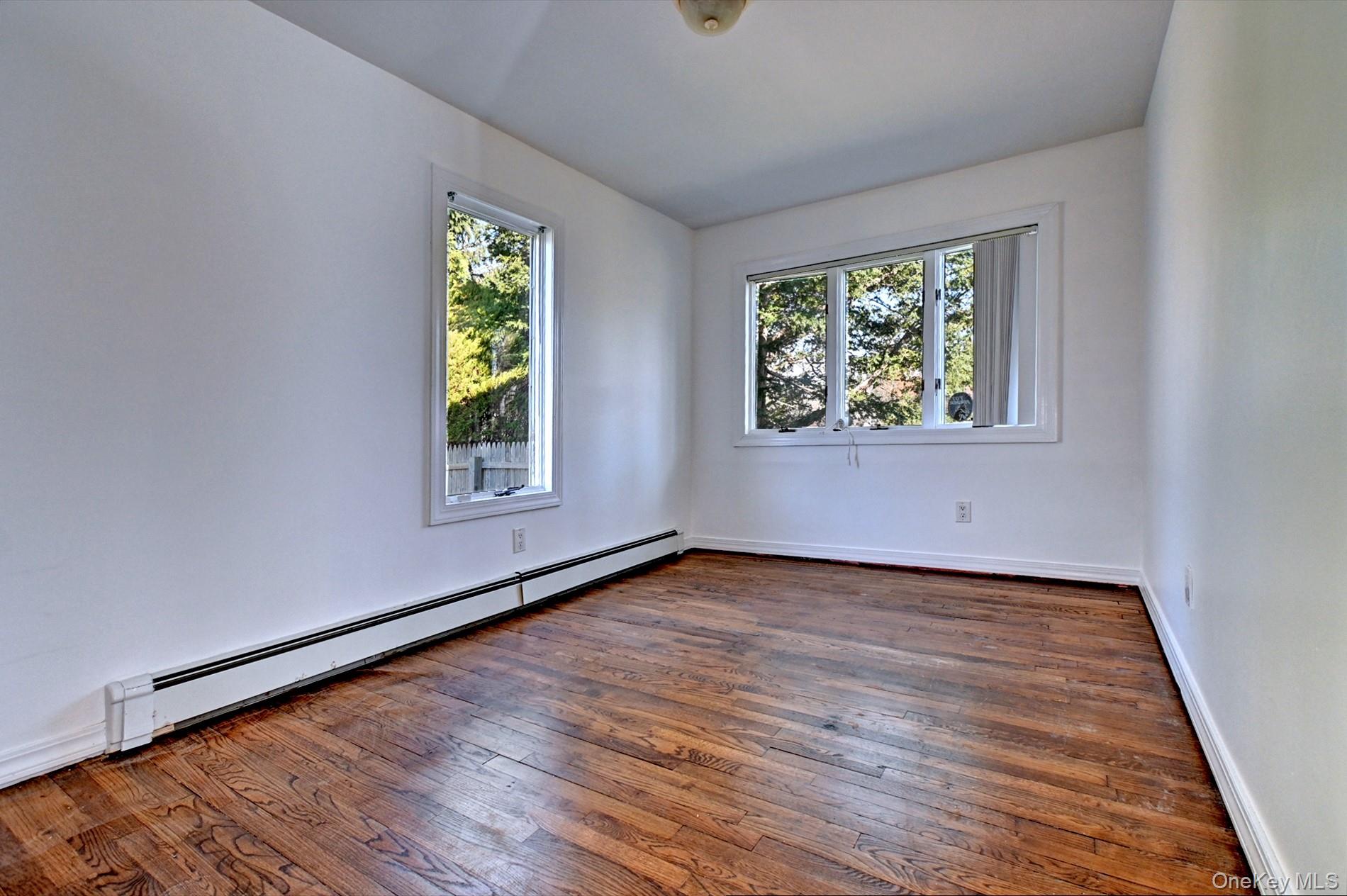 #8 photo, 154 Jefferson Drive, سوفولك Mastic Beach , NY 11951