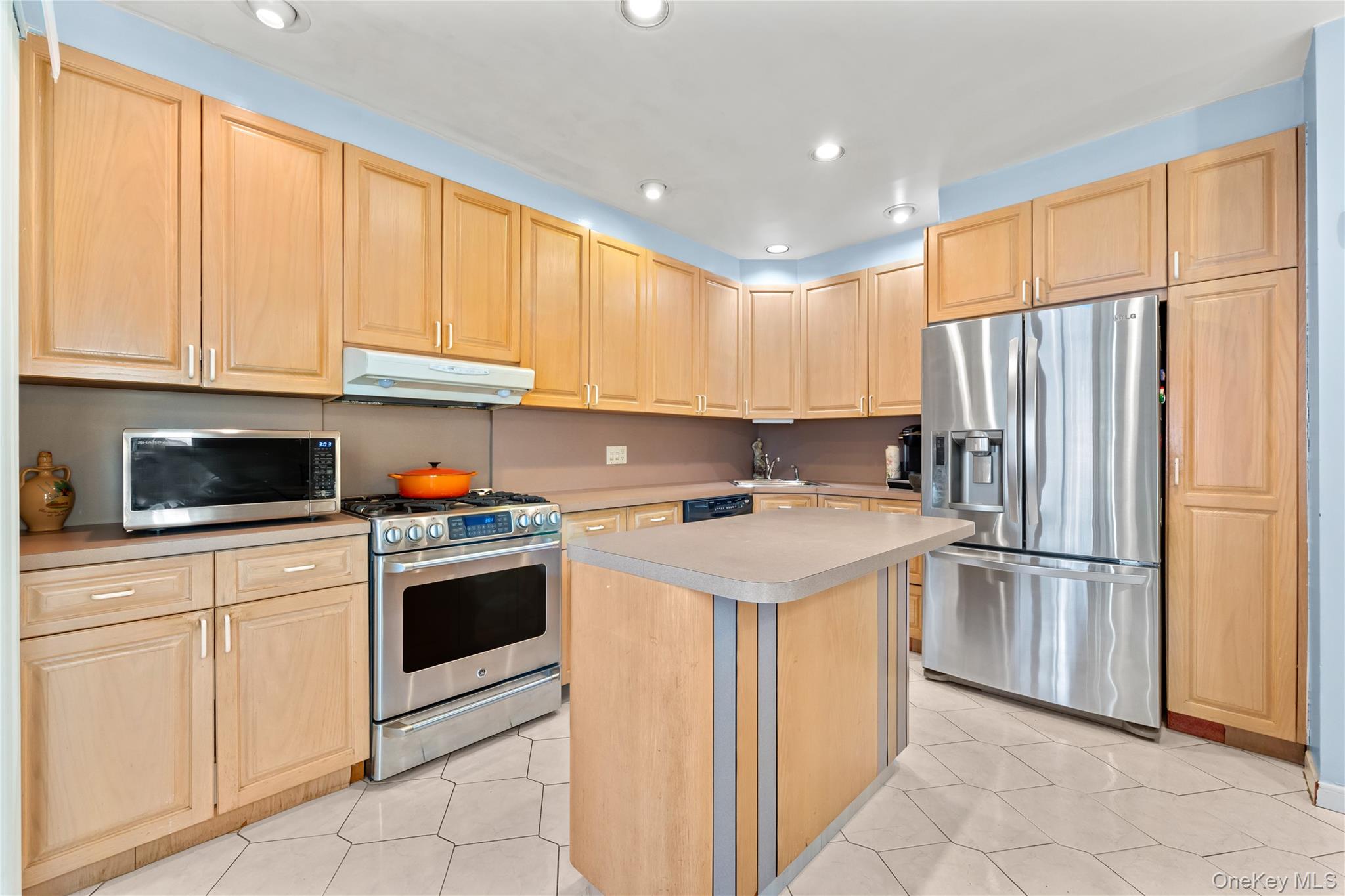 #10 photo, 119-20 9th Avenue, 皇后區 College Point , NY 11356