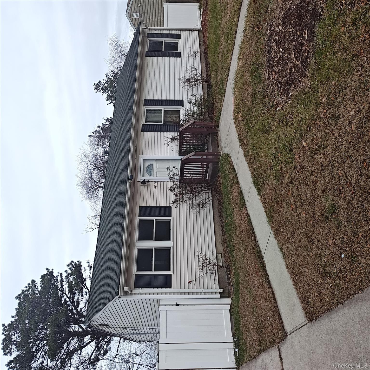 #2 photo, 909 Provost Avenue, 東長島 Bellport , NY 11713