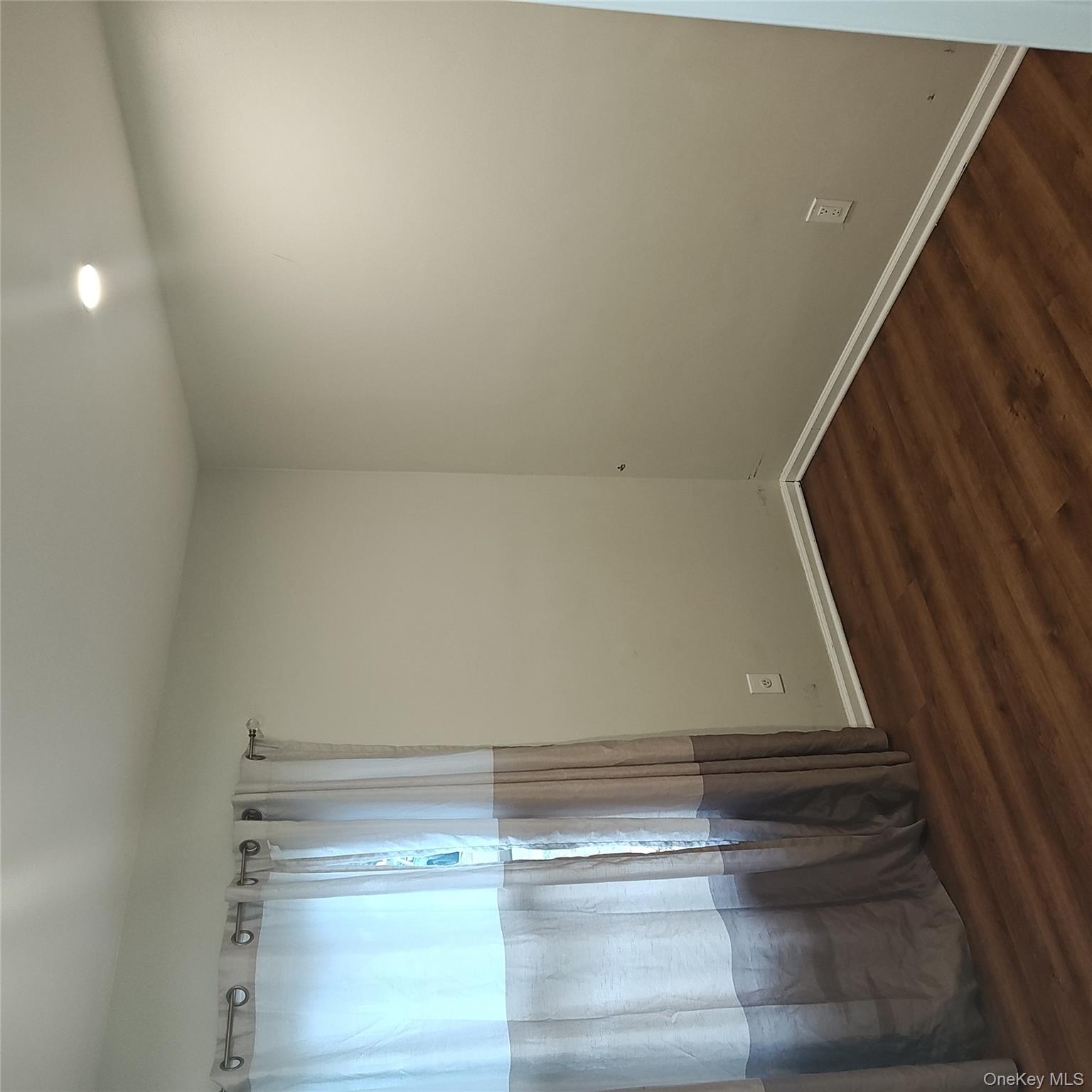 #3 photo, 909 Provost Avenue, 東長島 Bellport , NY 11713