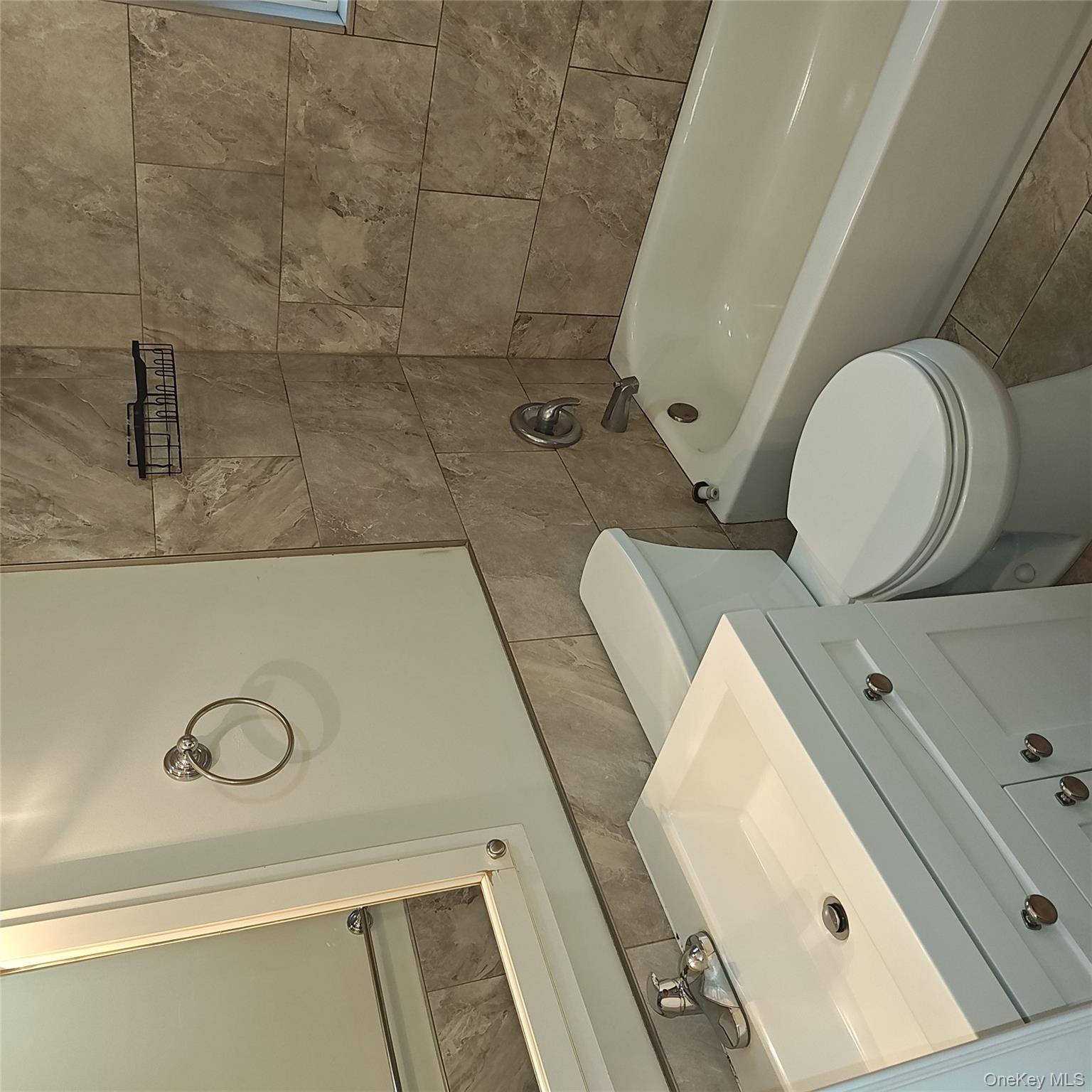 #4 photo, 909 Provost Avenue, 東長島 Bellport , NY 11713