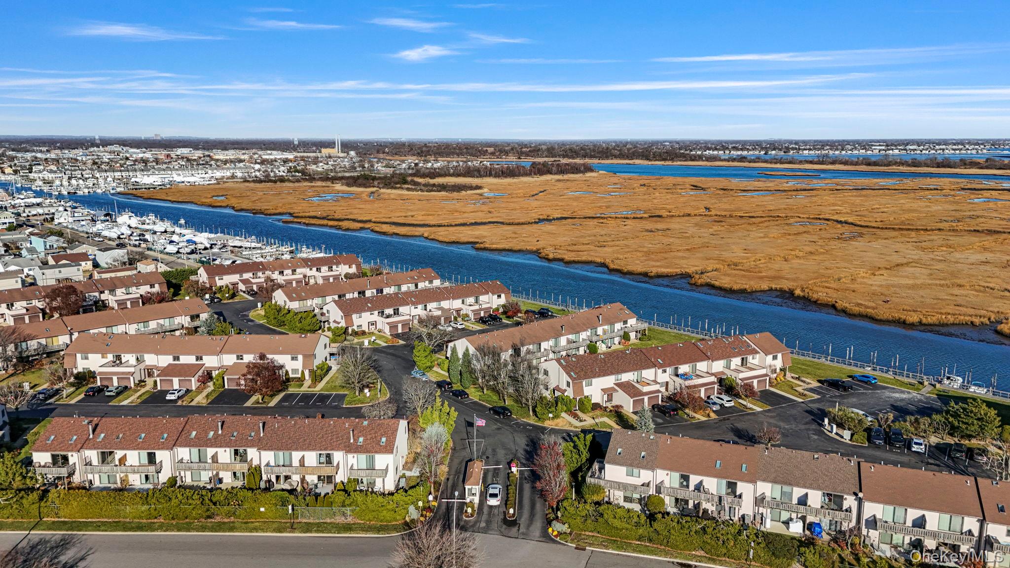 #8 photo, 1 Anchorage Way, 長島 Freeport , NY 11520