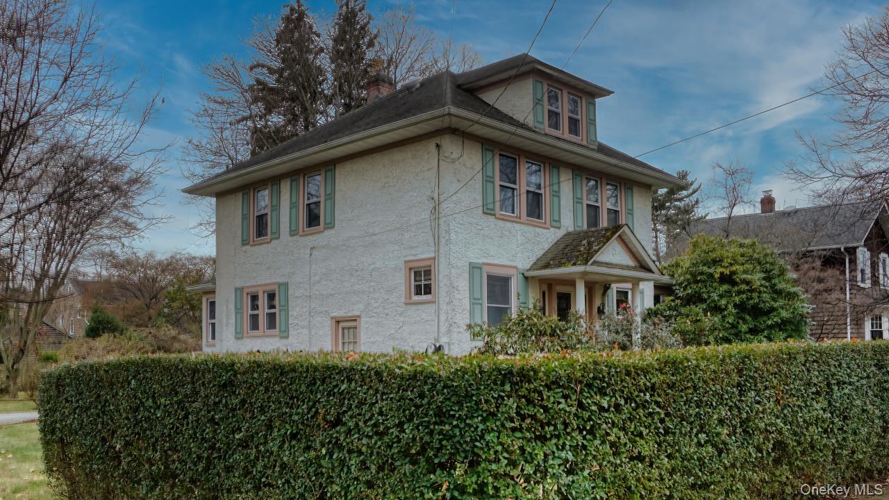 #3 photo, 64 Ketewamoke Avenue, Babylon , NY 11702