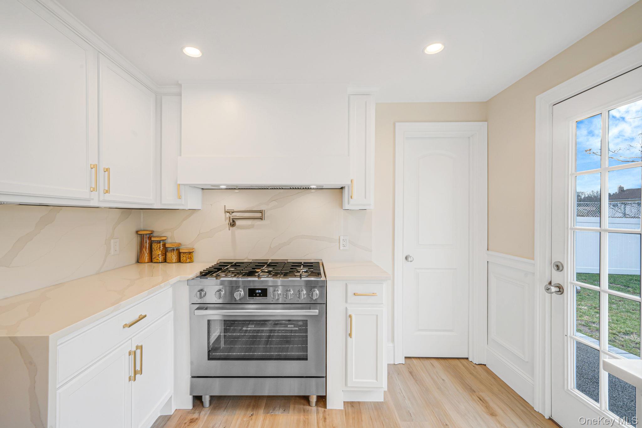 #15 photo, 36 Flintridge Drive, सफ़ोक काउंटी Holbrook , NY 11741