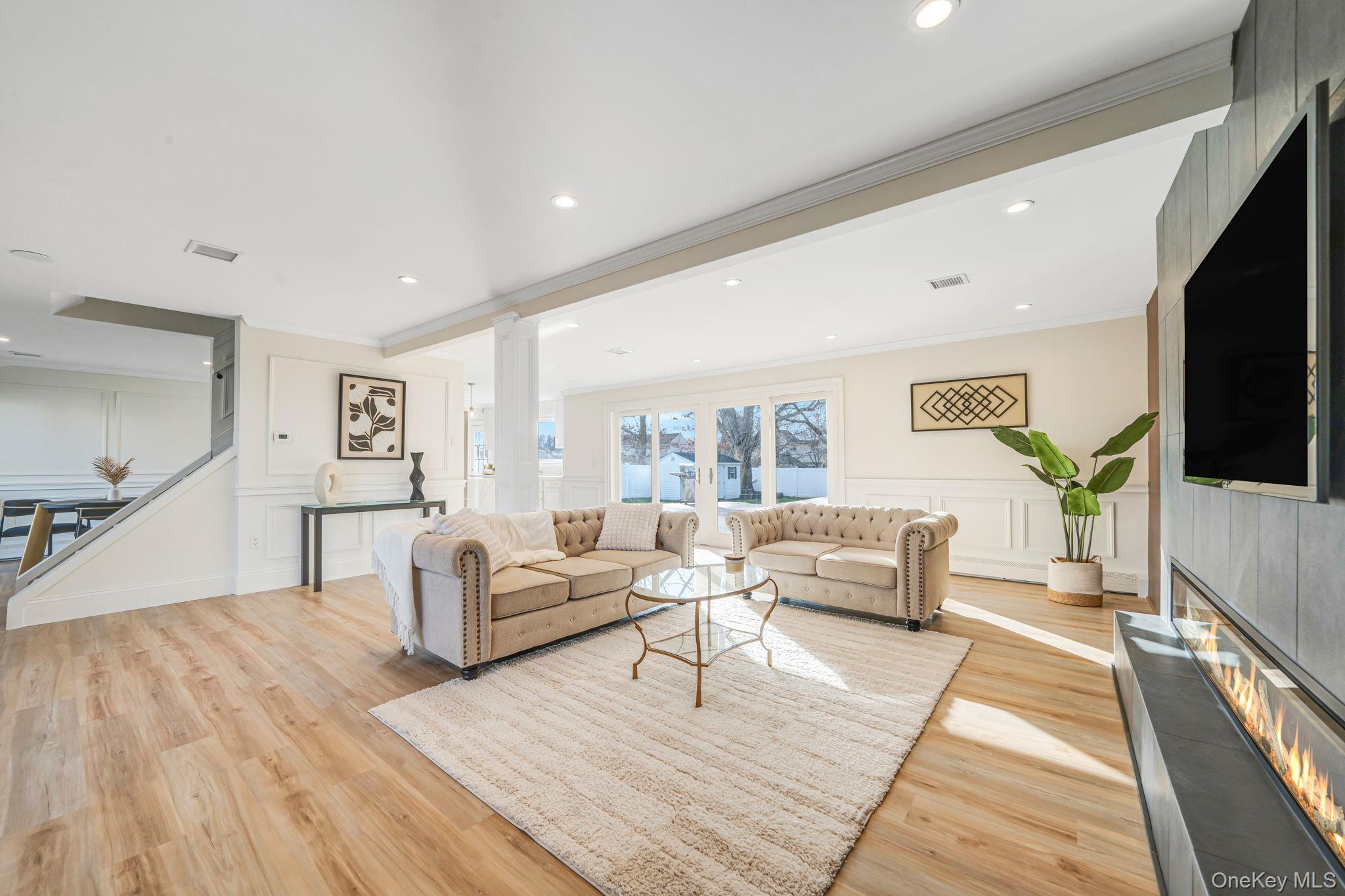 #7 photo, 36 Flintridge Drive, सफ़ोक काउंटी Holbrook , NY 11741