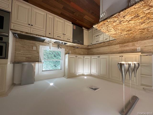 #10 photo, 26 Radio Avenue, 東長島 Miller Place , NY 11764