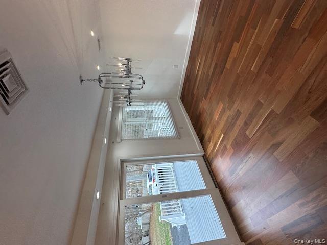 #14 photo, 26 Radio Avenue, 東長島 Miller Place , NY 11764