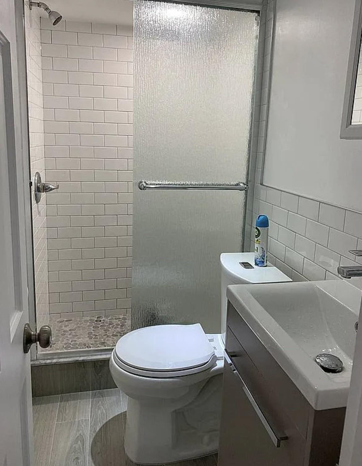 #21 photo, 234 Richardson Street, East Williamsburg , NY 11222