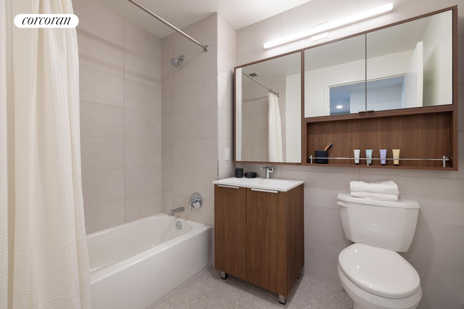 #10 photo, New York City, 曼哈頓 Inwood , NY 10034