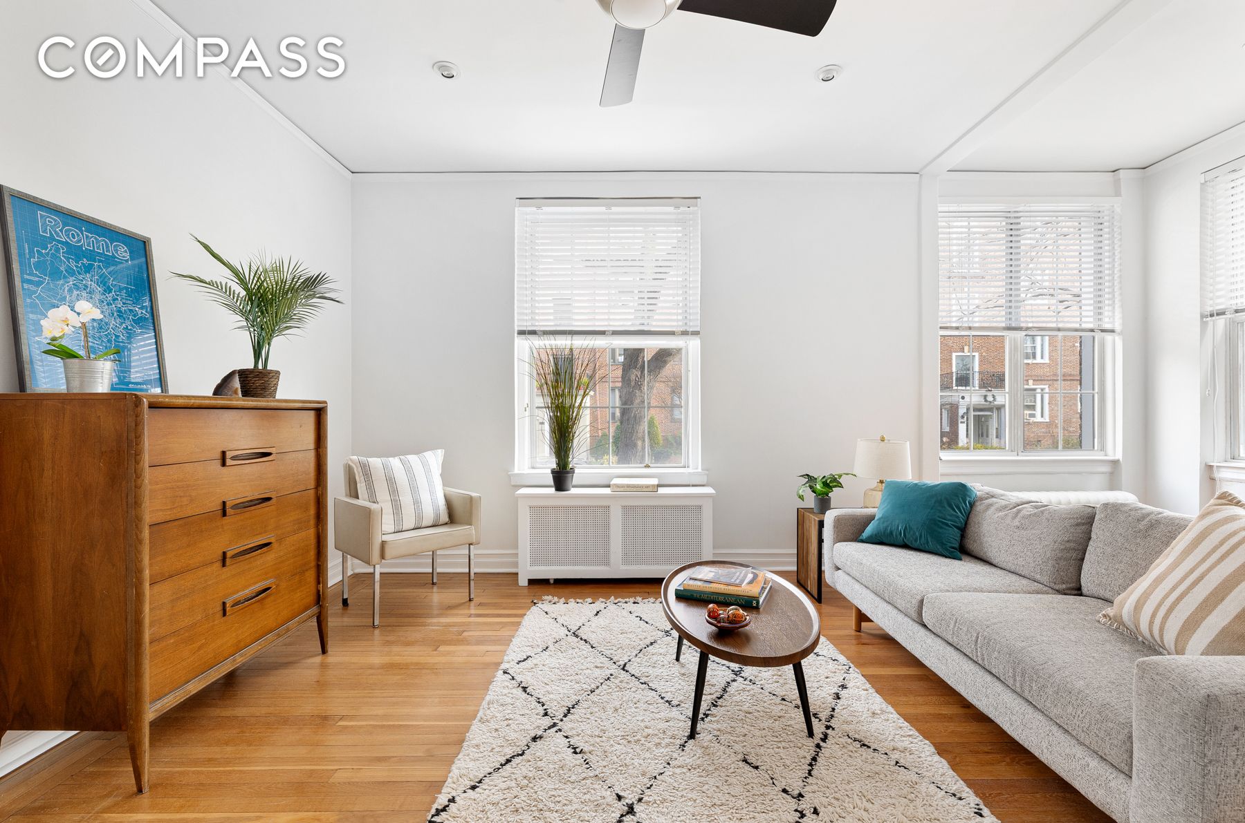 #3 photo, 37-52 85th Street, كوينز Jackson Heights , NY 11372