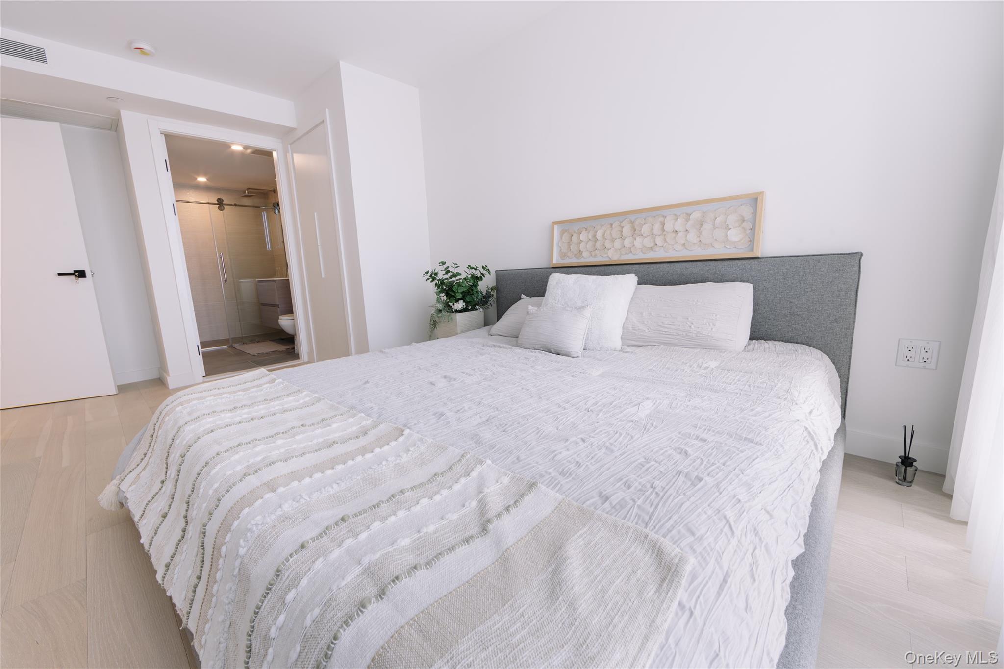 #5 photo, 144-49 Northern Blvd, كوينز Flushing , NY 11354