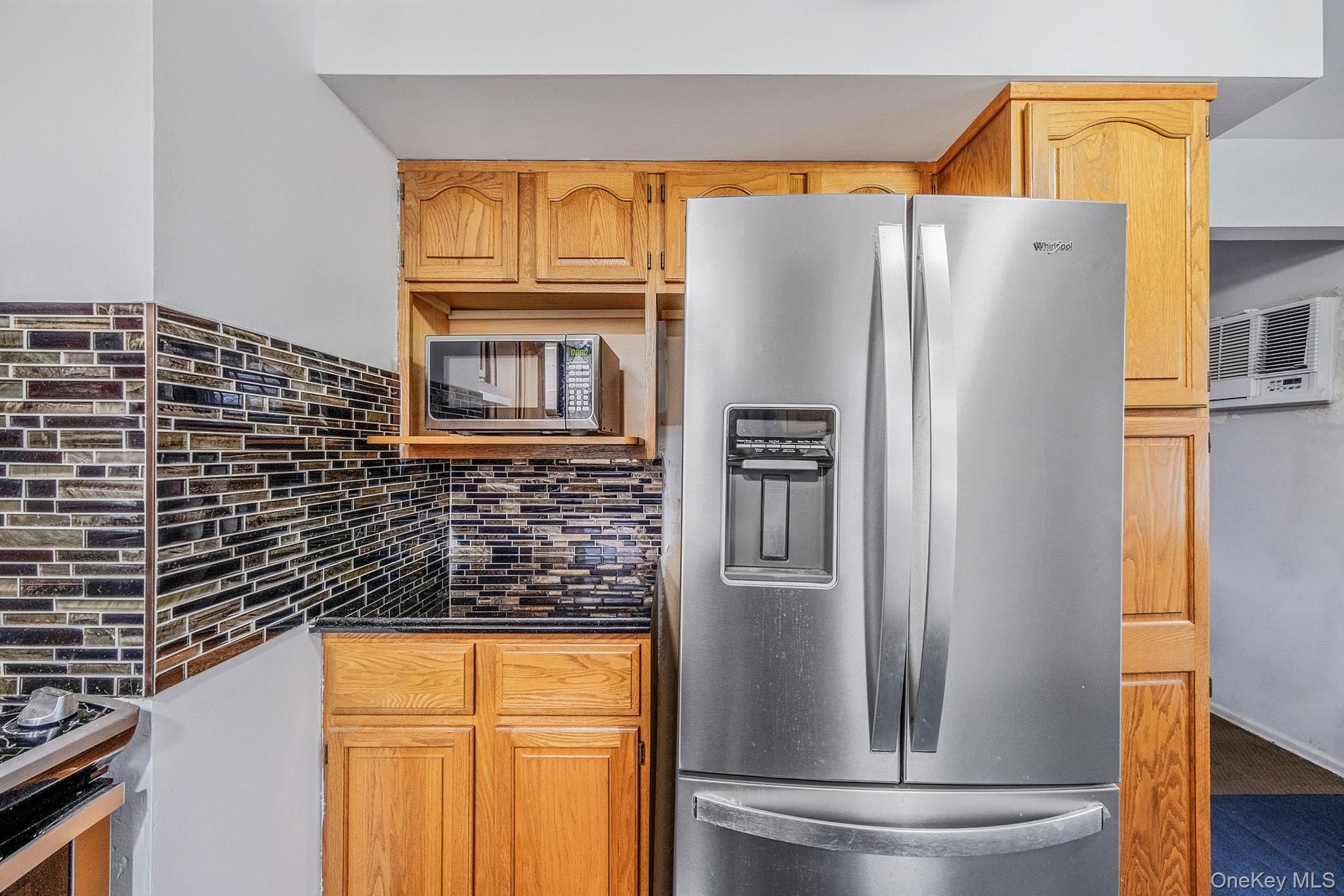 #12 photo, 11 Dianne Avenue, سوفولك Centereach , NY 11720