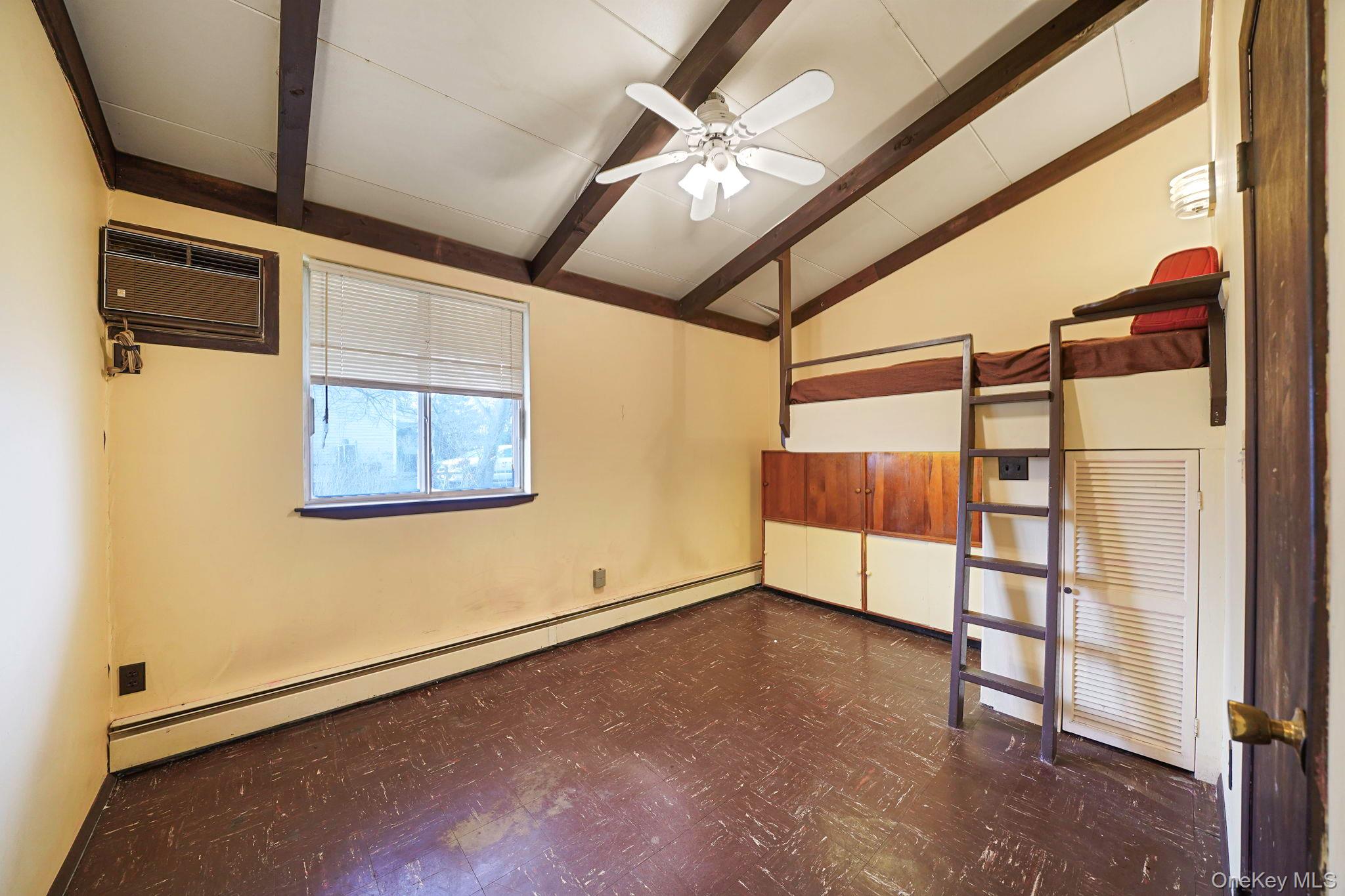 #12 photo, 1344 Boston Avenue, سوفولك Bay Shore , NY 11706