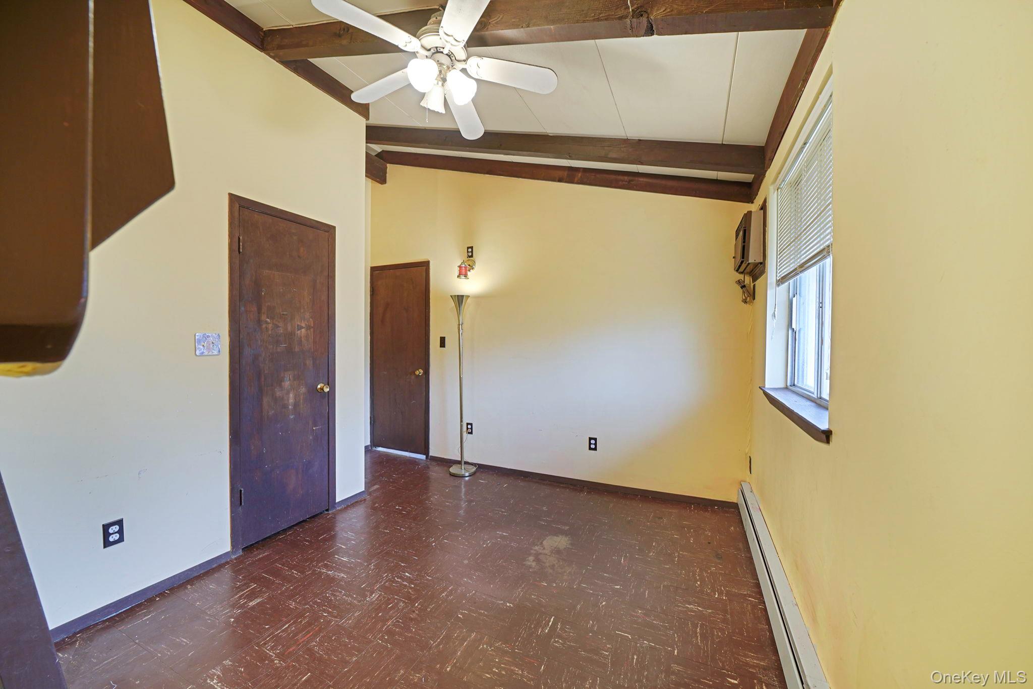 #13 photo, 1344 Boston Avenue, سوفولك Bay Shore , NY 11706