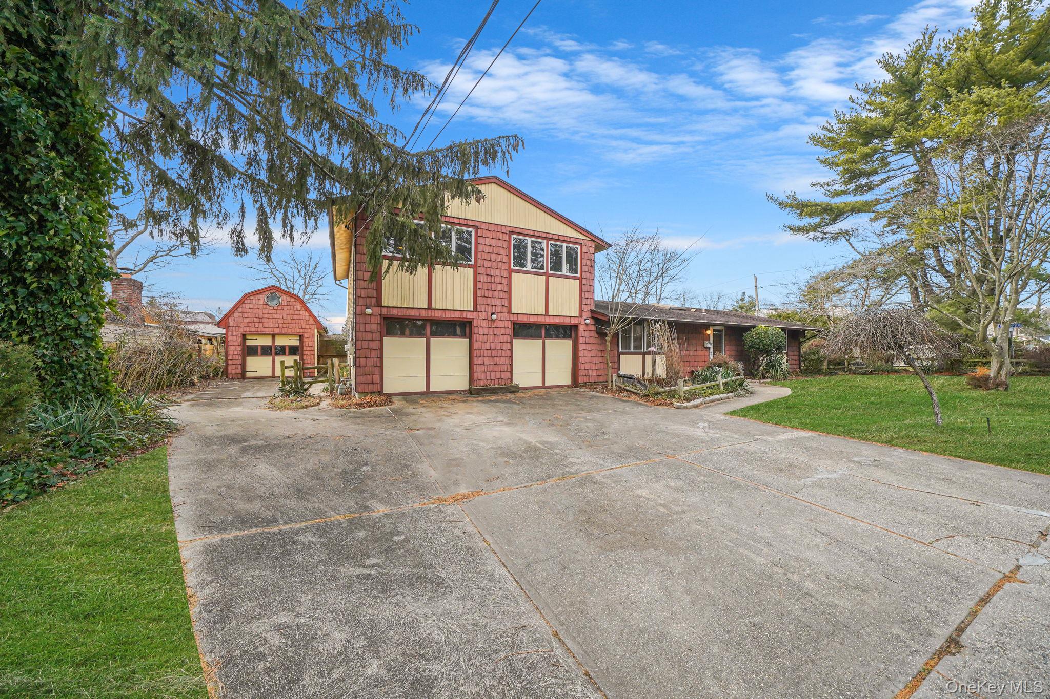 #2 photo, 1344 Boston Avenue, سوفولك Bay Shore , NY 11706