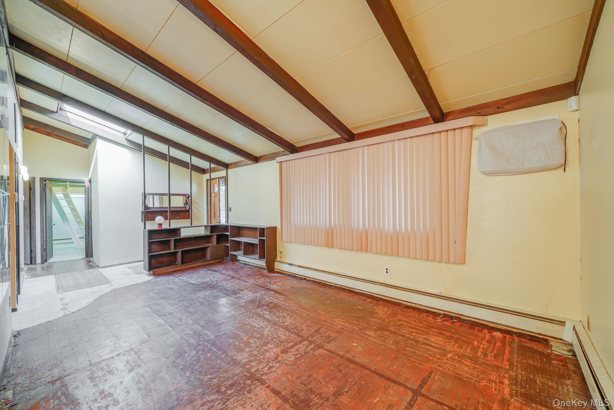 #5 photo, 1344 Boston Avenue, سوفولك Bay Shore , NY 11706