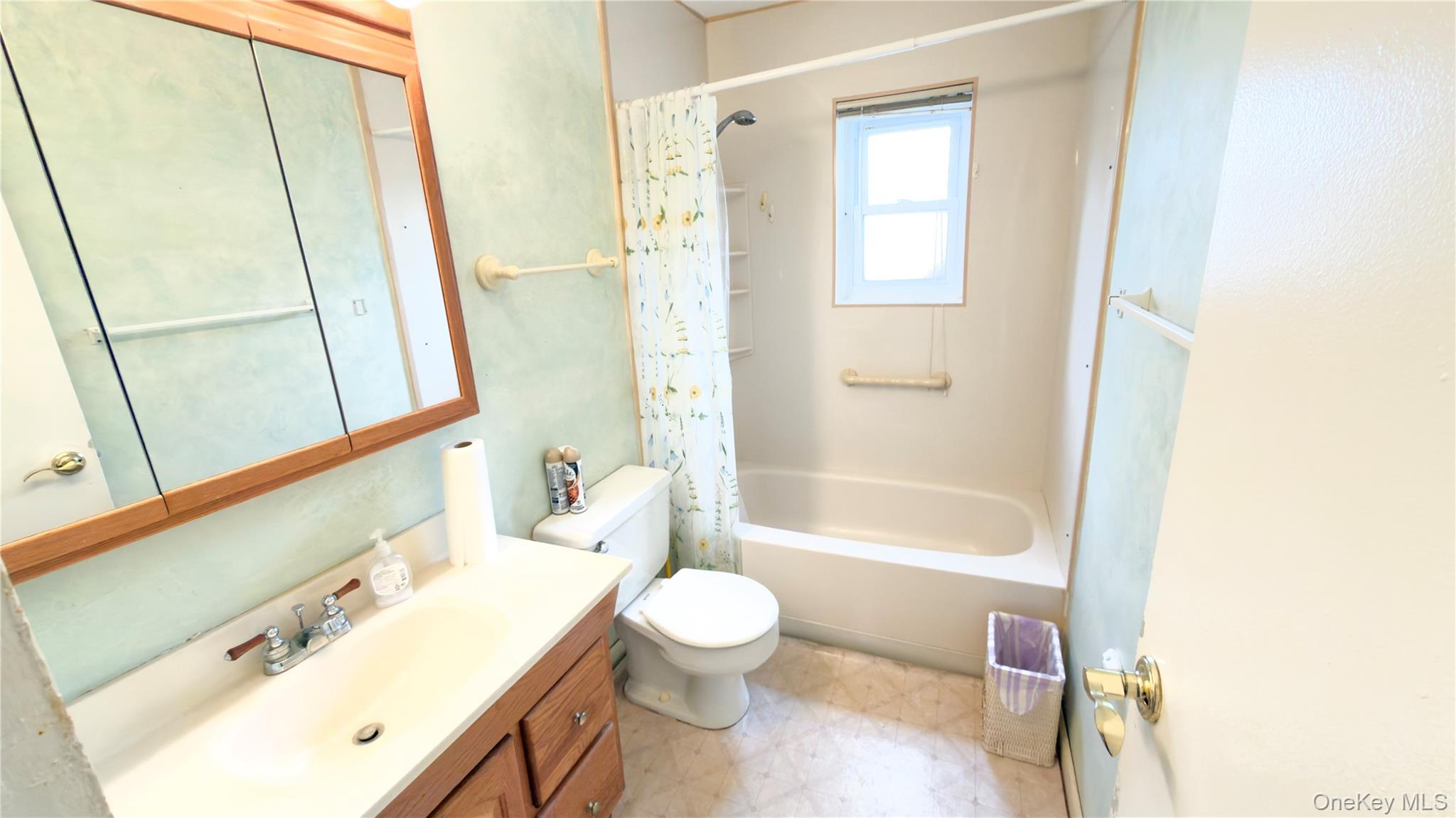 #11 photo, 98 Whistler Court, سوفولك Middle Island , NY 11953