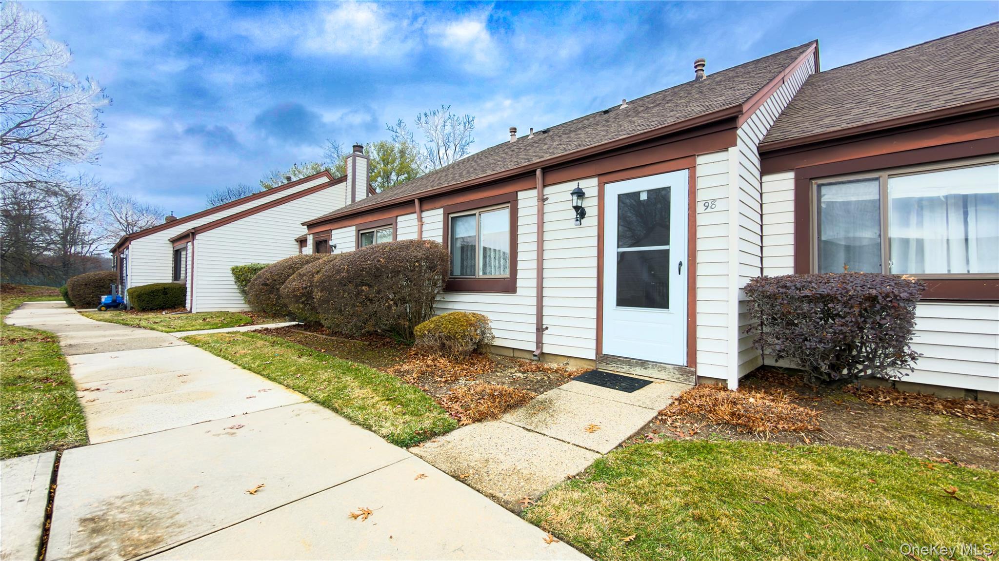 #2 photo, 98 Whistler Court, سوفولك Middle Island , NY 11953