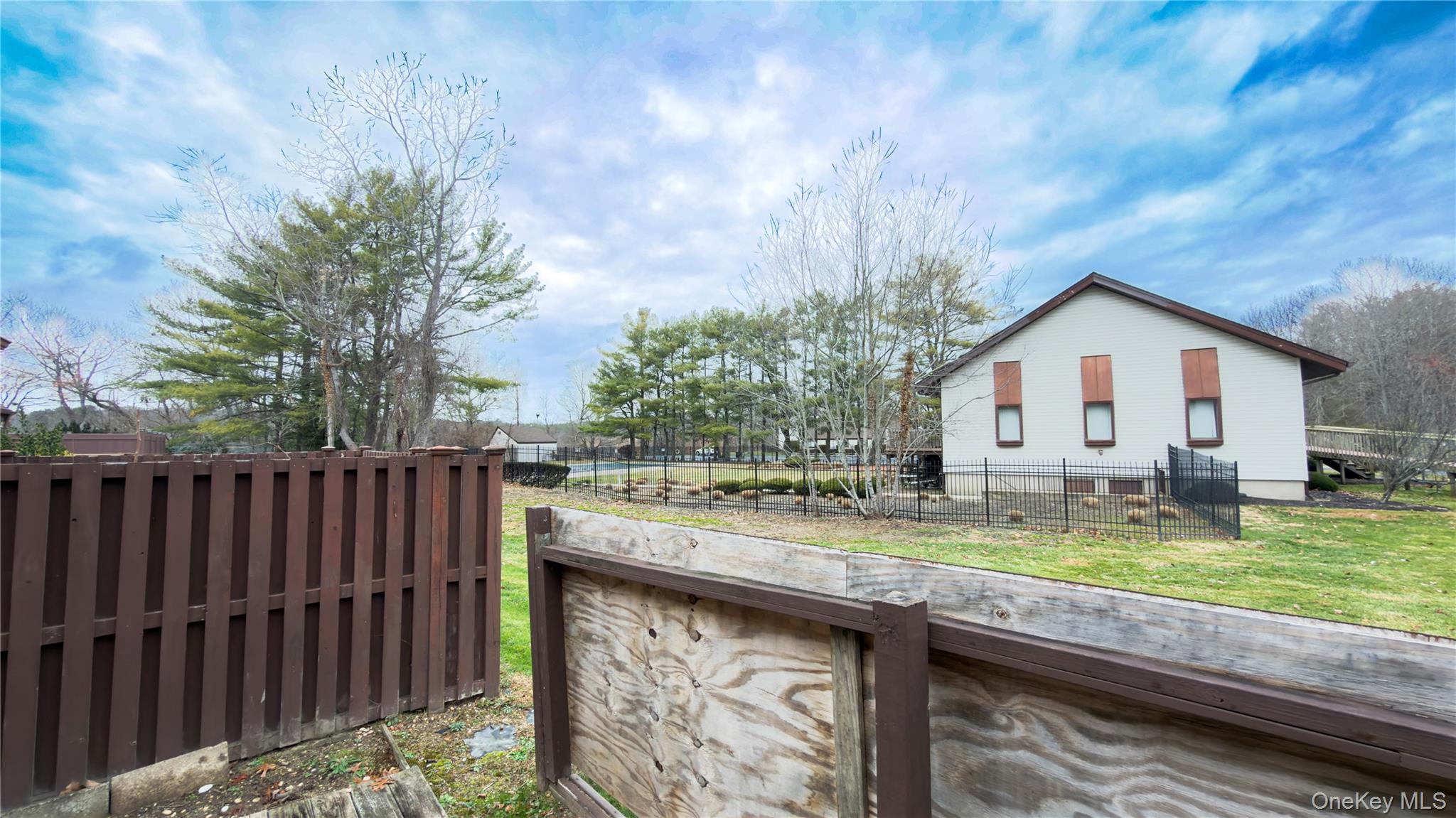 #20 photo, 98 Whistler Court, سوفولك Middle Island , NY 11953