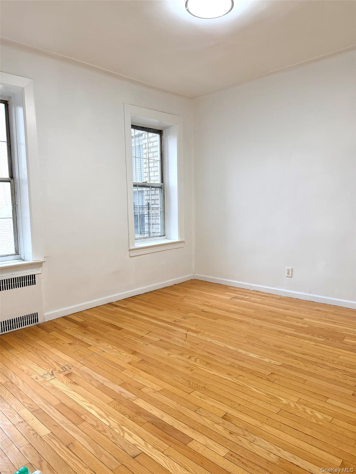 #12 photo, 88-11 Elmhurst, Elmhurst , NY 11373