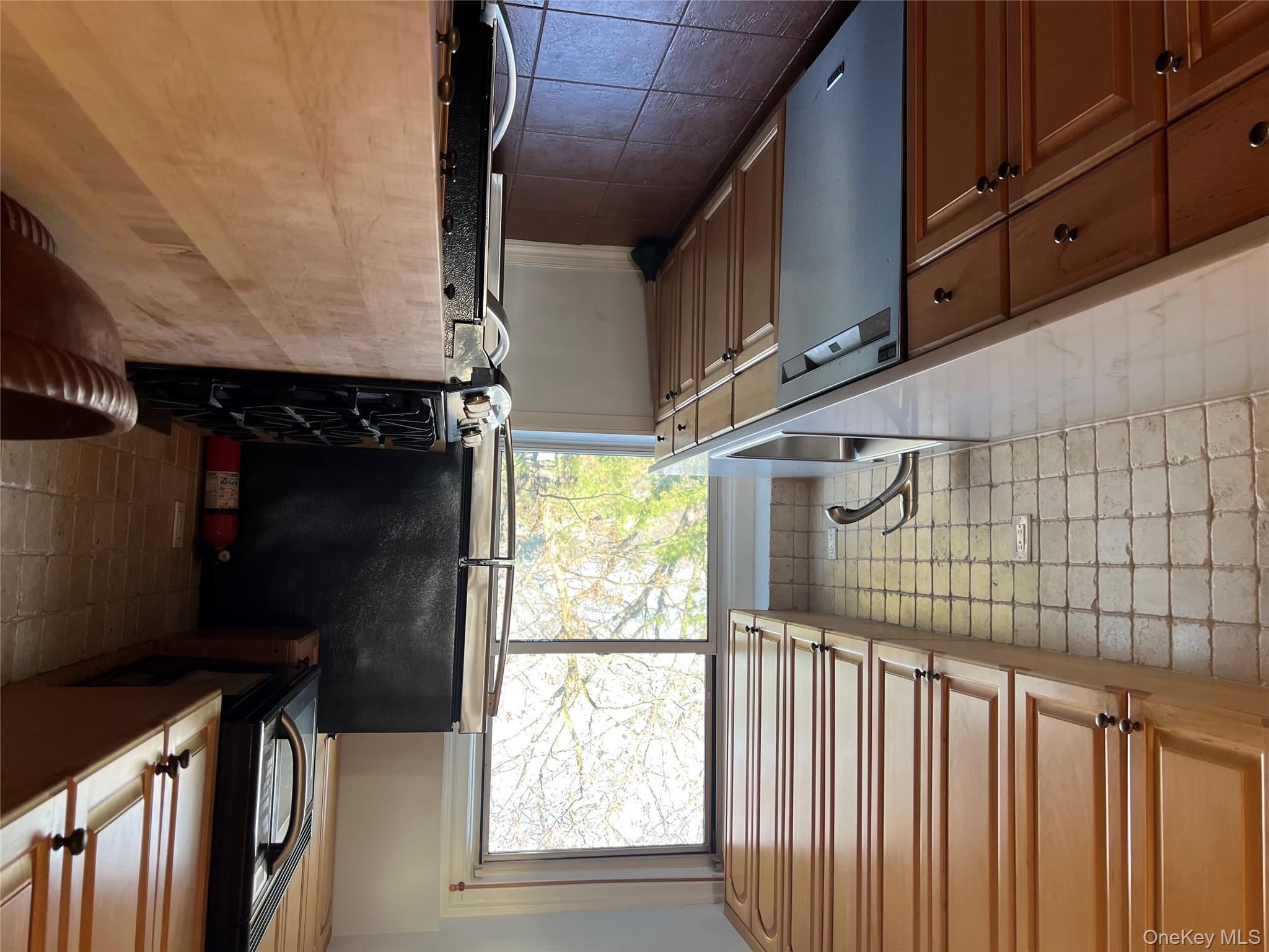 #6 photo, 64 Sagamore Road, Bronxville , NY 10708