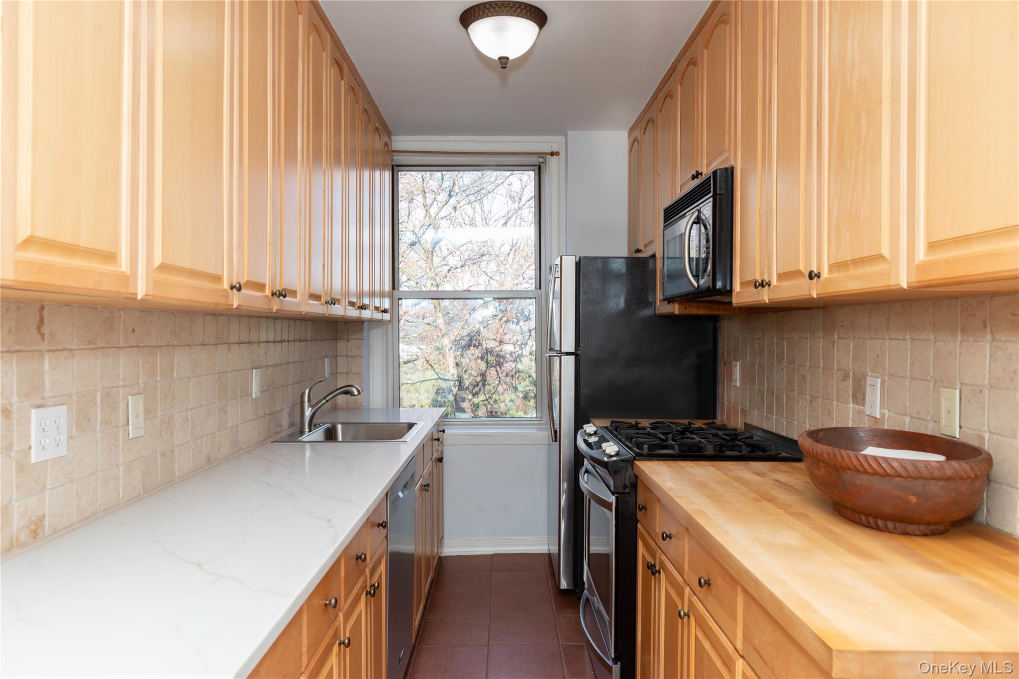 #8 photo, 64 Sagamore Road, Bronxville , NY 10708