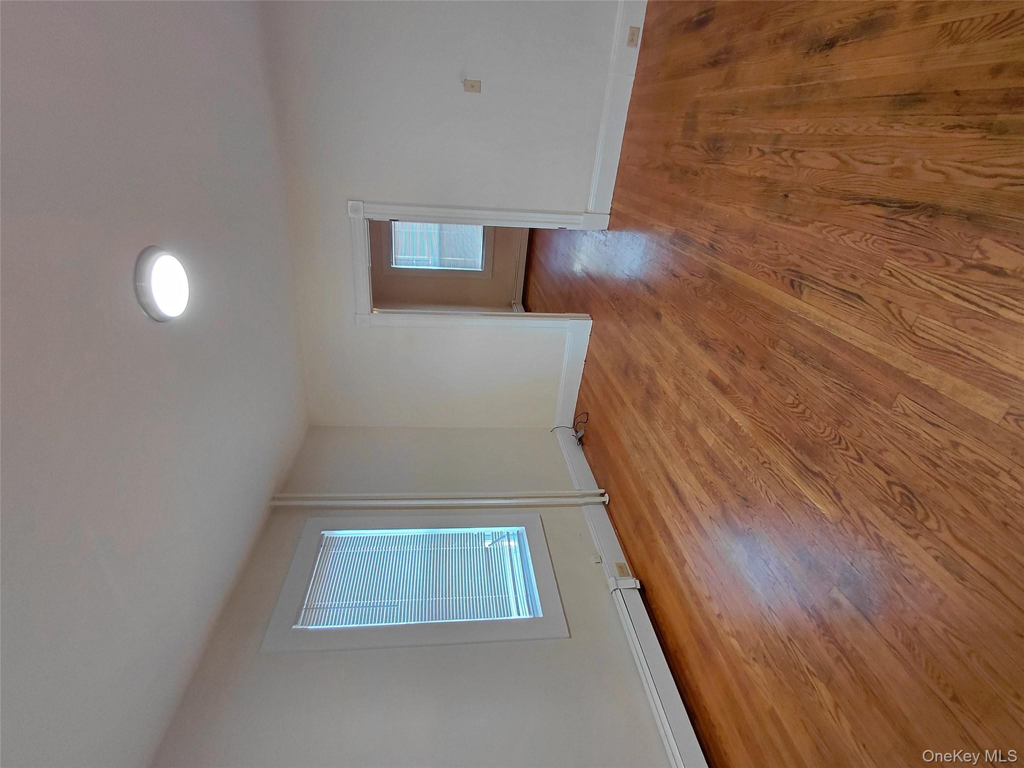 #5 photo, 8 Center Street, 紐約州 Kingston , NY 12401