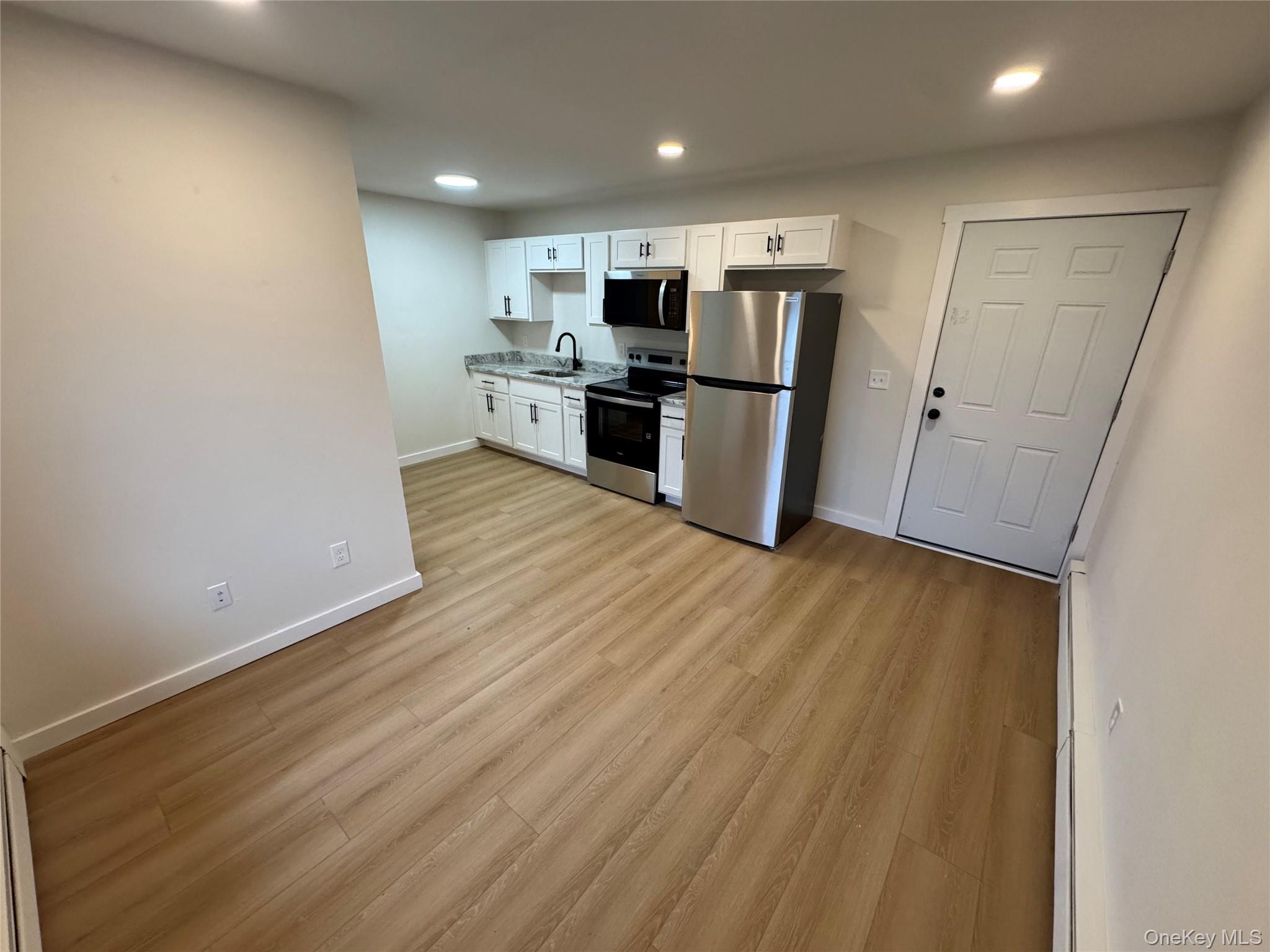 #7 photo, 98 E Market Street, Hyde Park , NY 12538