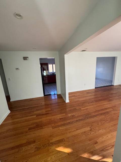 #4 photo, 1500 Kennelworth Ave, East Bronx , NY 10465