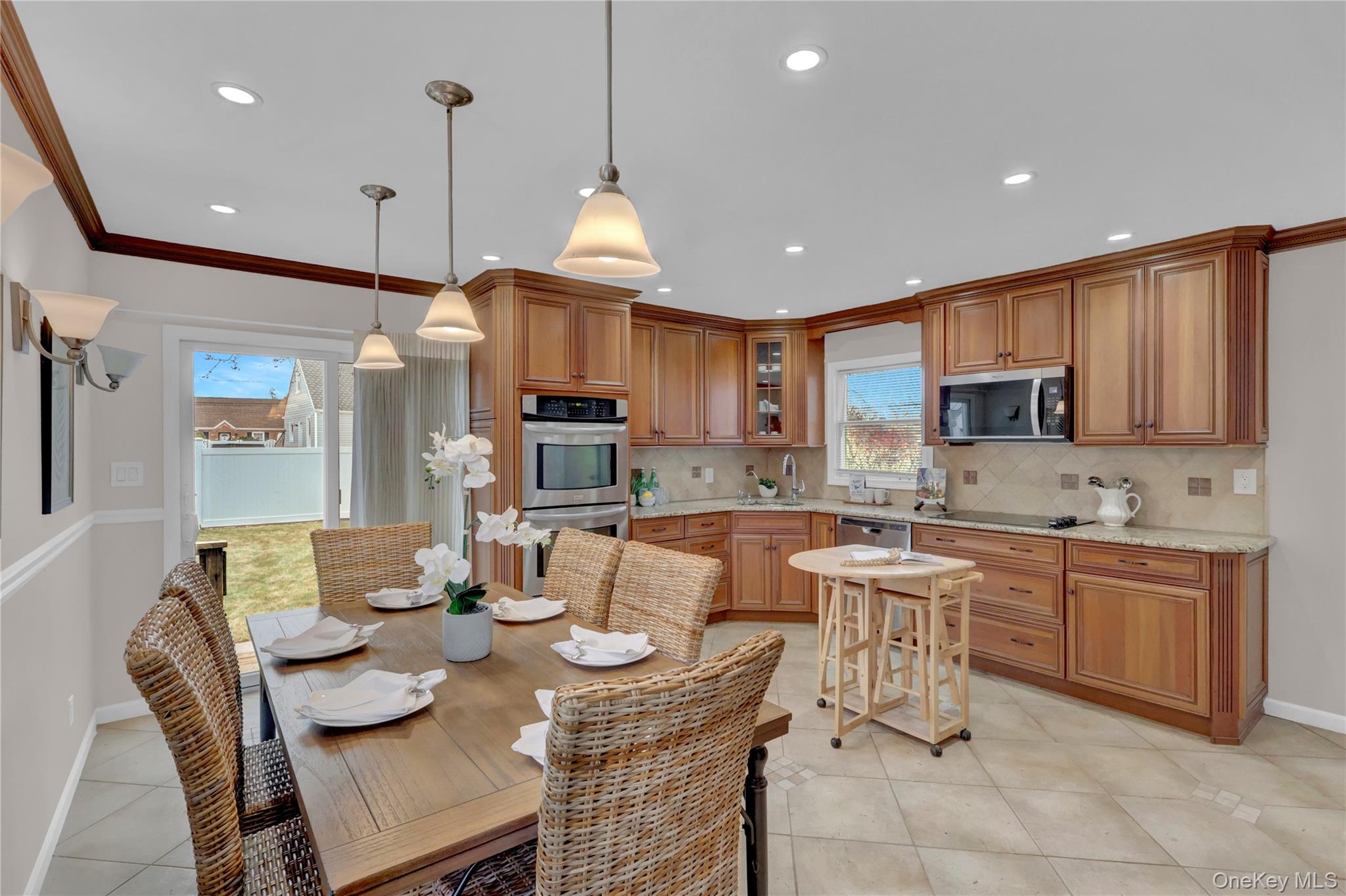 #7 photo, 781 Union Drive, Uniondale , NY 11553