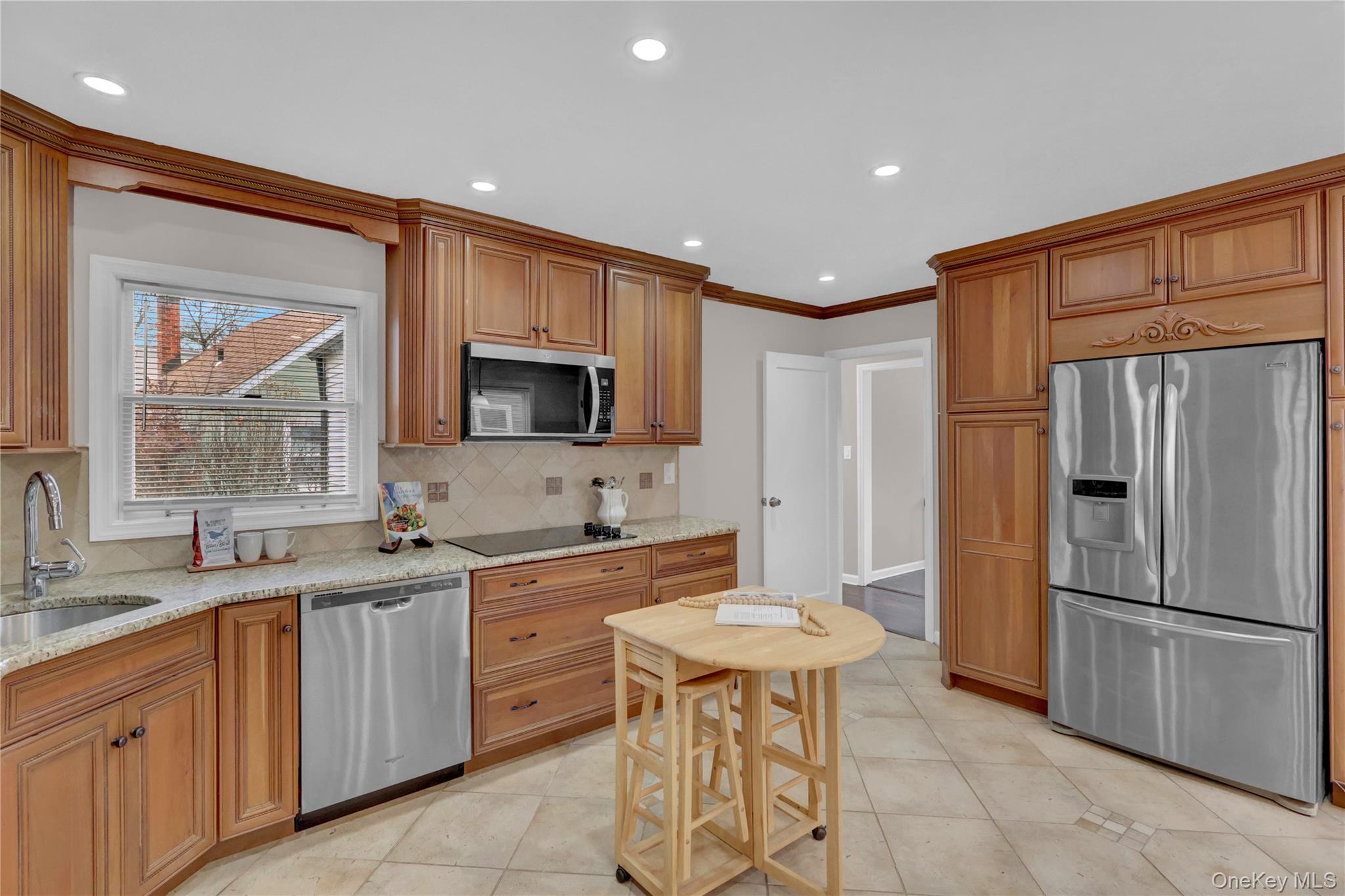 #8 photo, 781 Union Drive, Uniondale , NY 11553