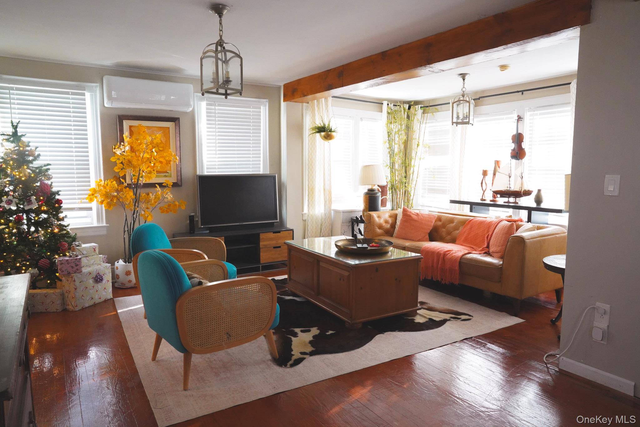 #5 photo, 22 Everett Street, Lynbrook , NY 11563