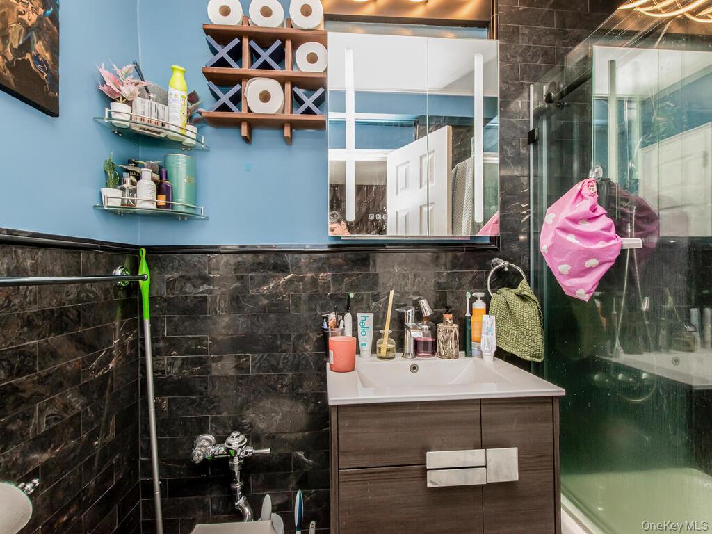 #7 photo, 3030 Johnson Avenue, Bronx , NY 10463