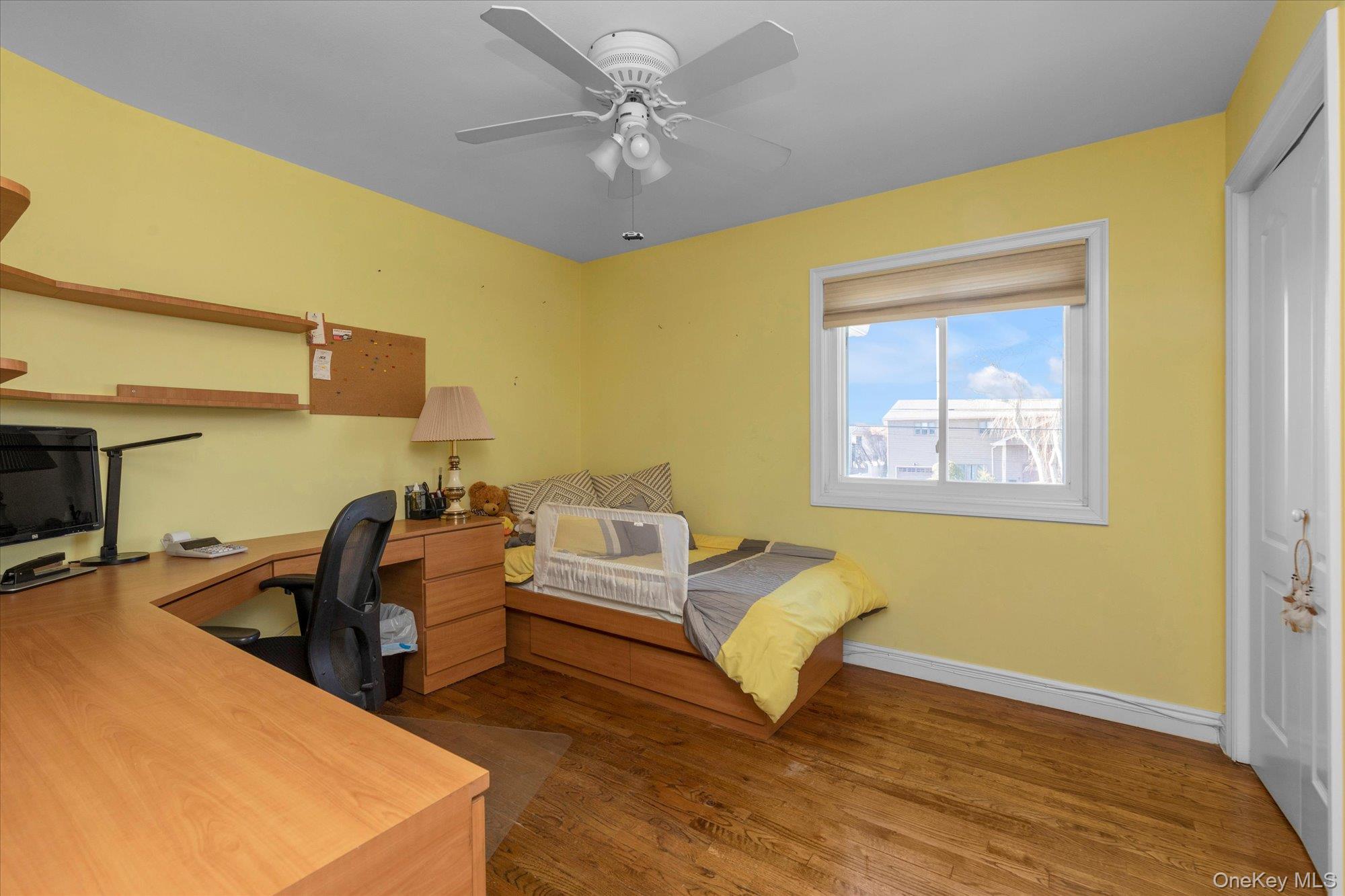 #18 photo, 2072 Legion Street, নাসাউ কাউন্টি Bellmore , NY 11710