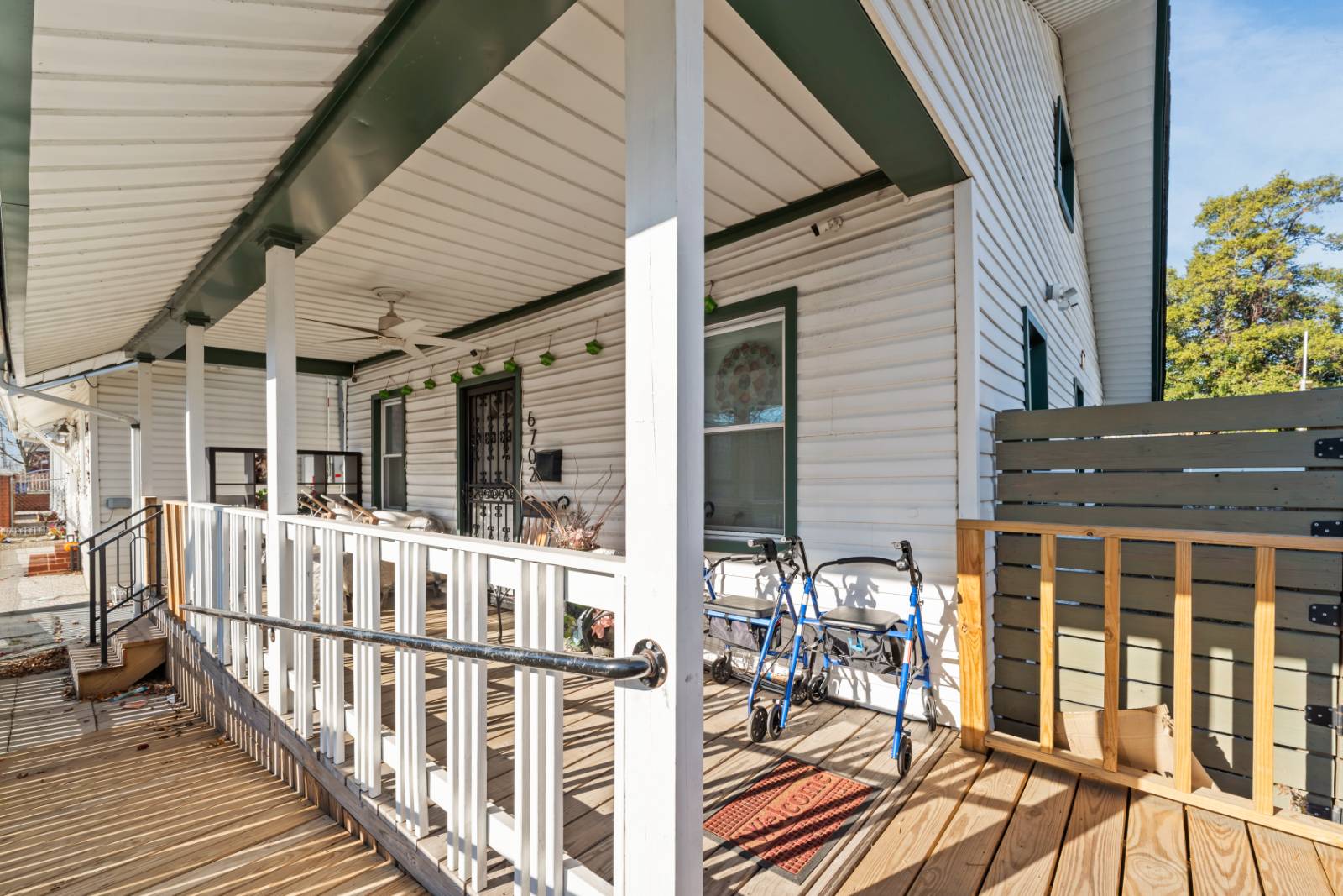 #3 photo, 6702 Almeda Ave, كوينز Arverne , NY 11692