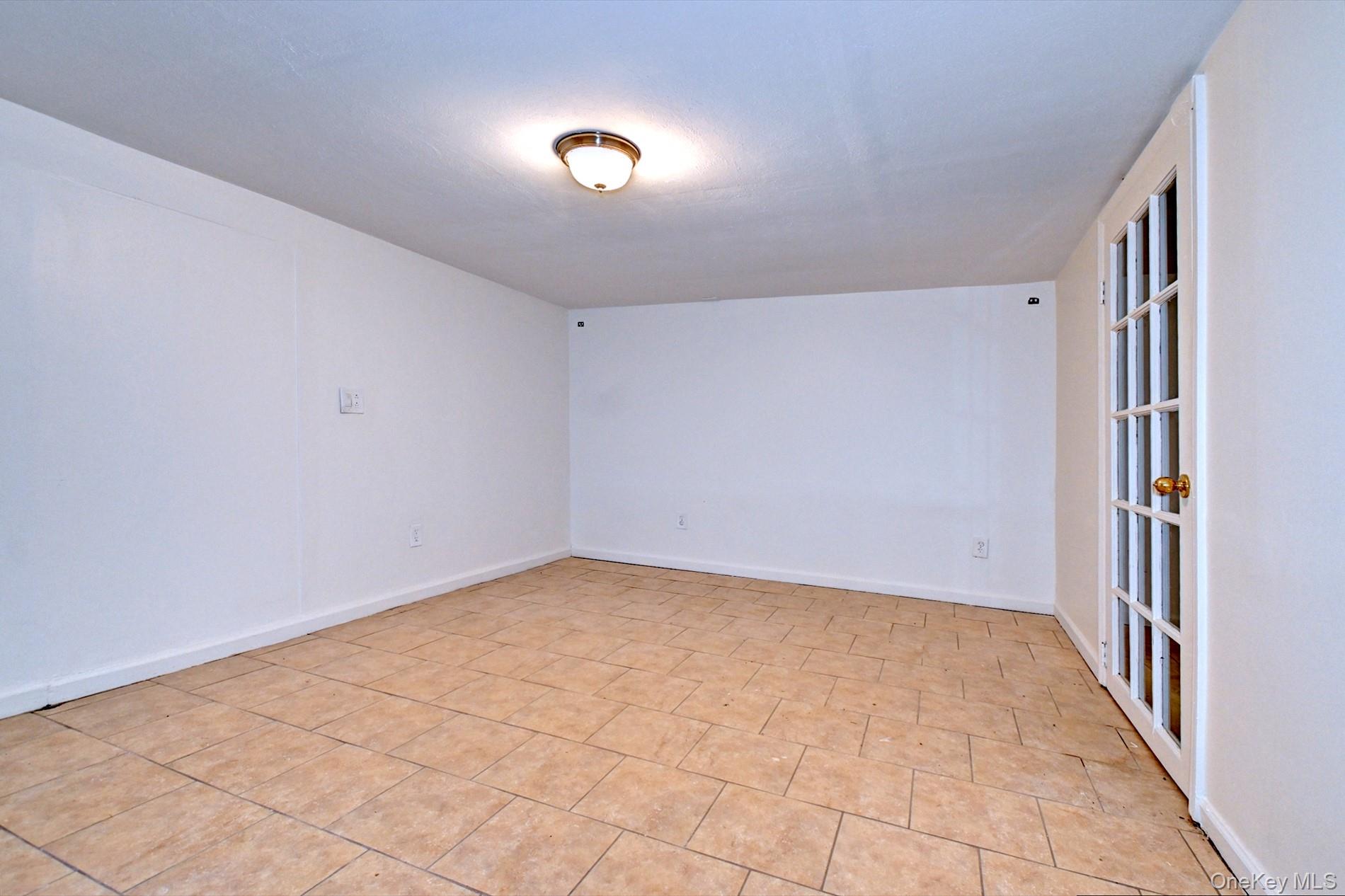 #12 photo, 154 Jefferson Drive, 東長島 Mastic Beach , NY 11951