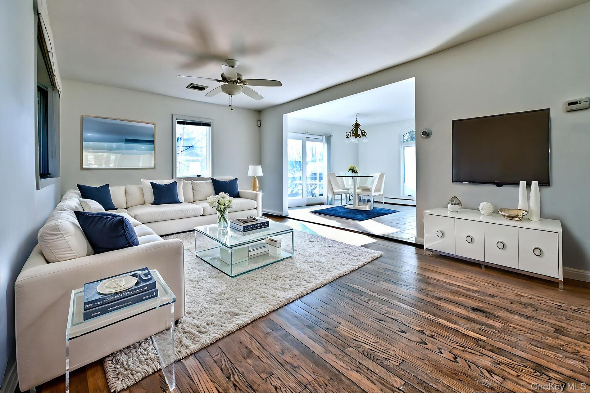 #3 photo, 154 Jefferson Drive, 東長島 Mastic Beach , NY 11951