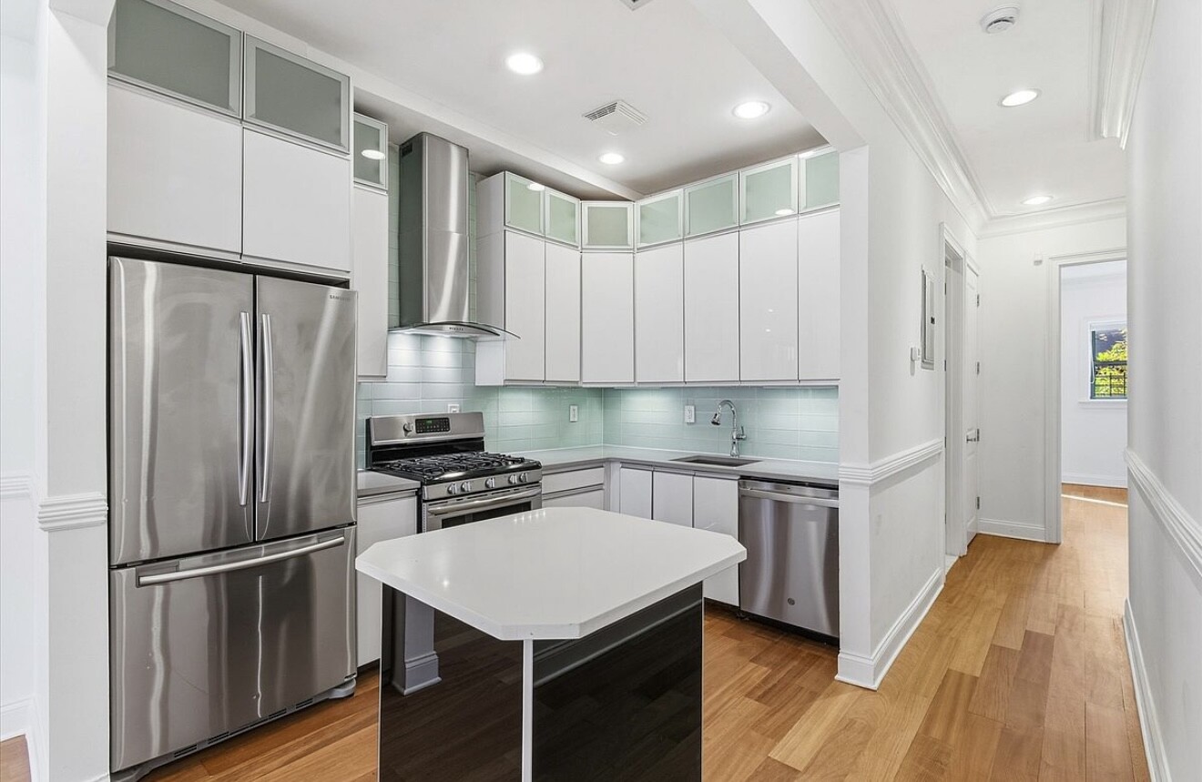 #6 photo, 312 W 138TH Street, Central Harlem , NY 10030