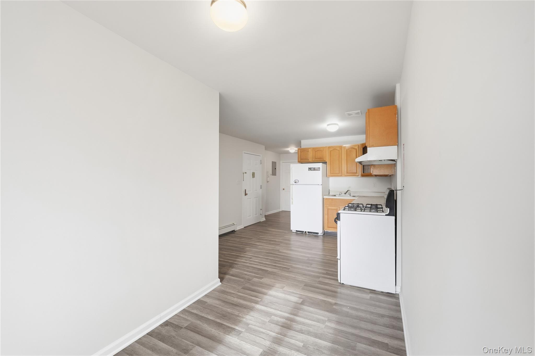 #5 photo, 144-05 Jamaica Avenue, Jamaica , NY 11435