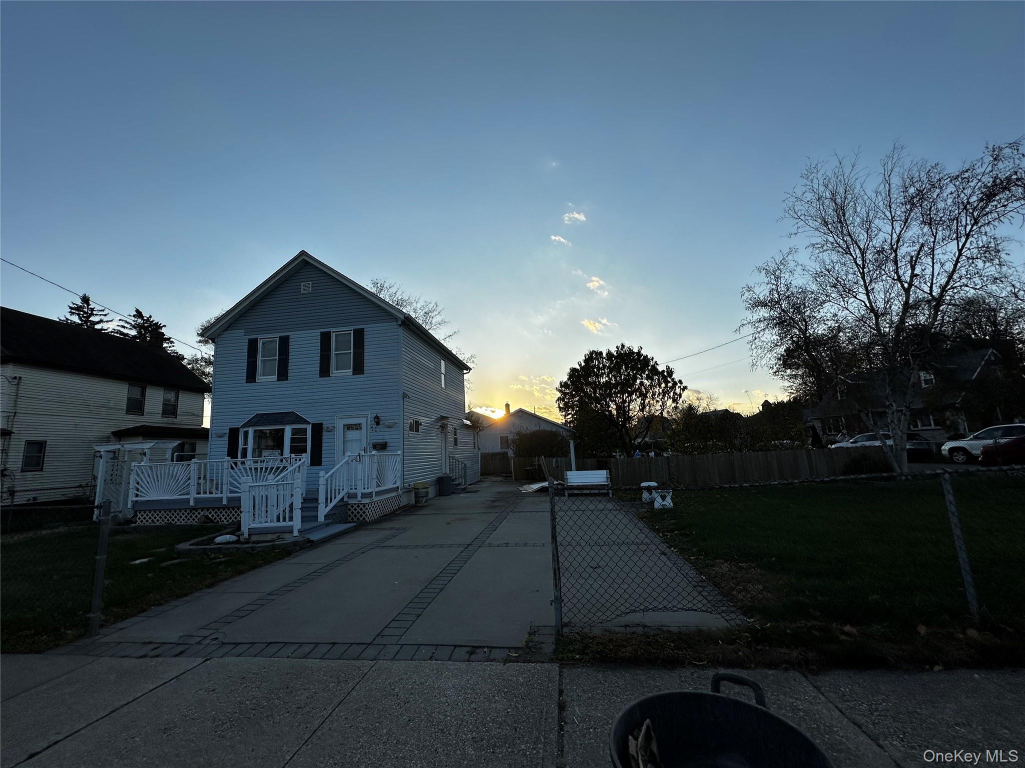 #19 photo, 44 Harding Avenue, Hicksville , NY 11801