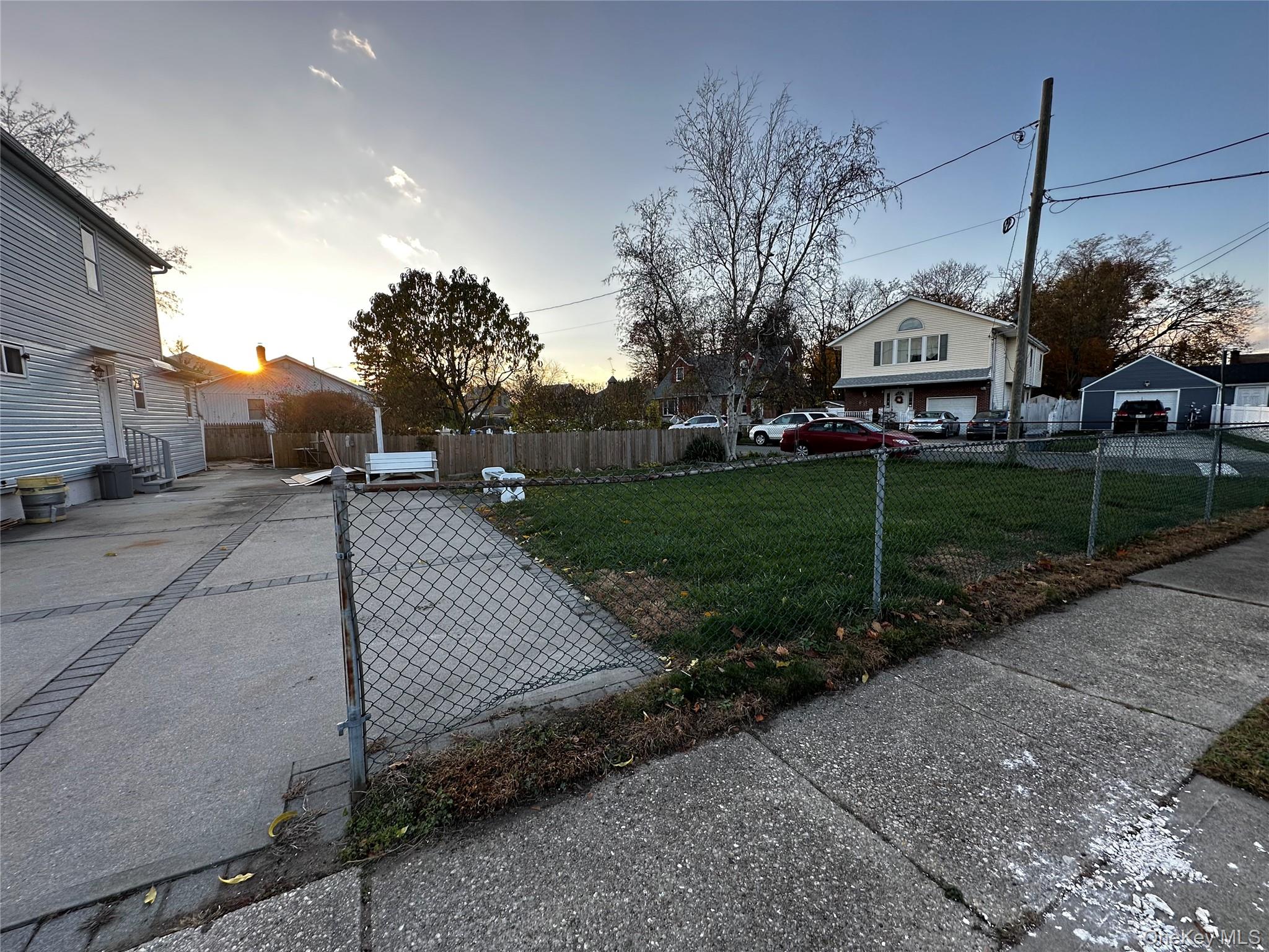 #2 photo, 44 Harding Avenue, Hicksville , NY 11801