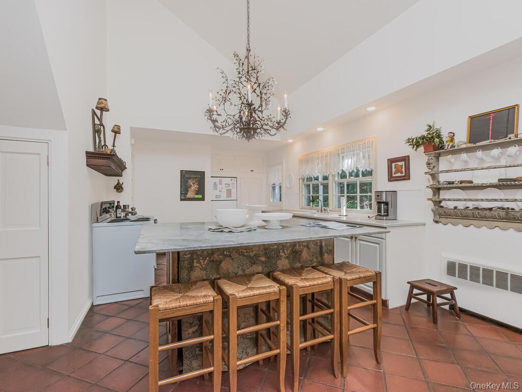 #12 photo, 105 Douglas Road, Chappaqua , NY 10514