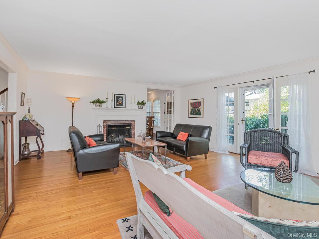 #5 photo, 105 Douglas Road, Chappaqua , NY 10514