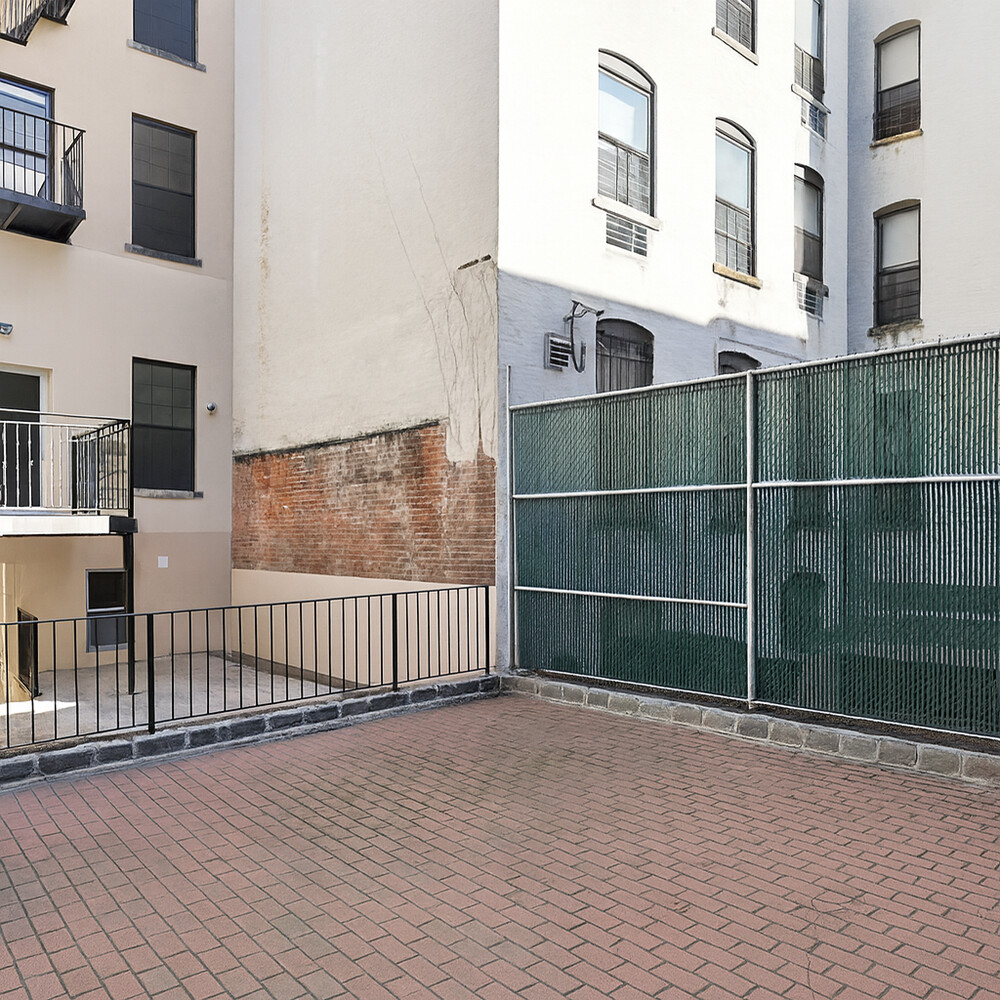 #13 photo, 114 W 124TH Street, South Harlem , NY 10027