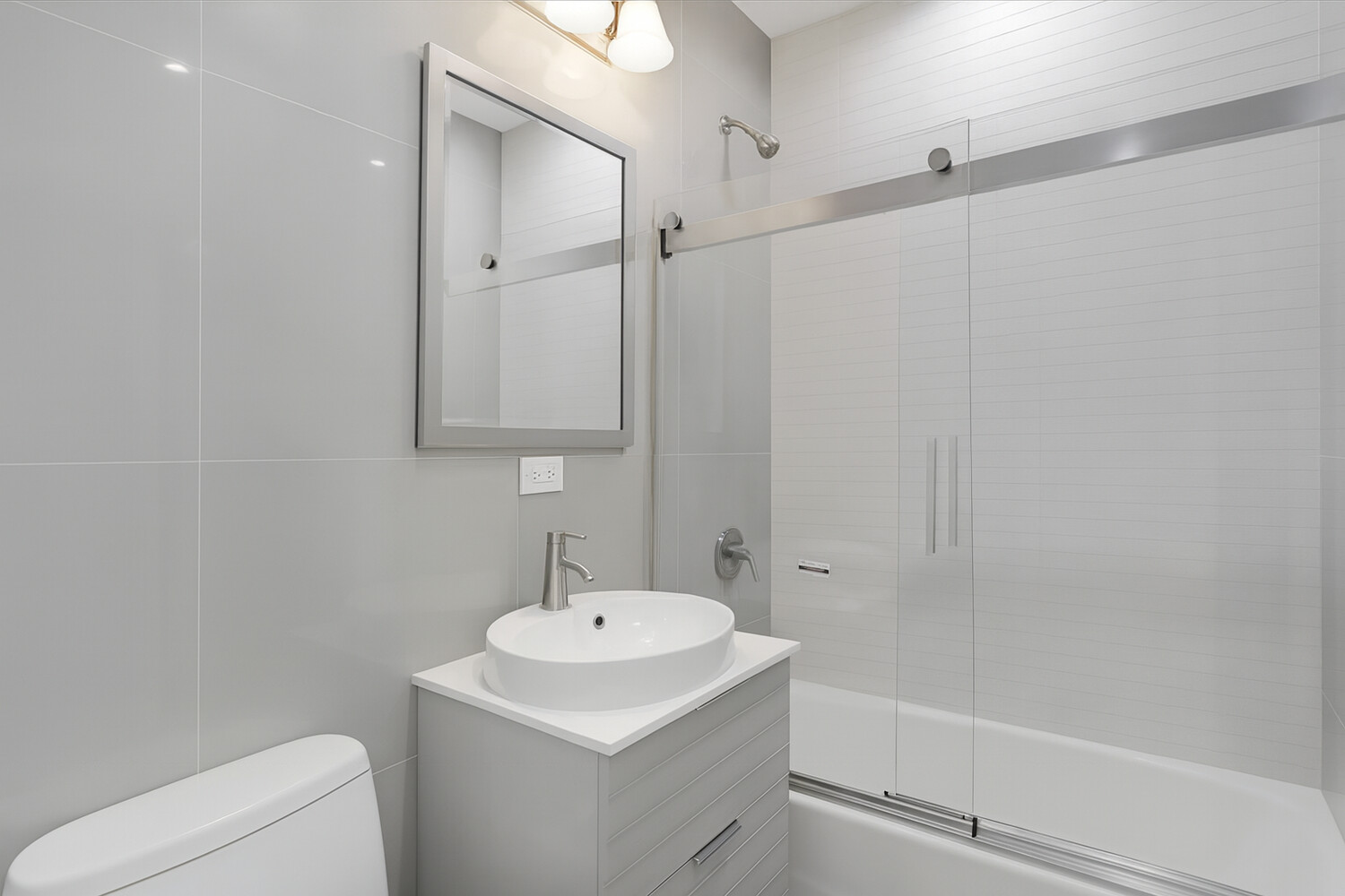 #6 photo, 114 W 124TH Street, South Harlem , NY 10027