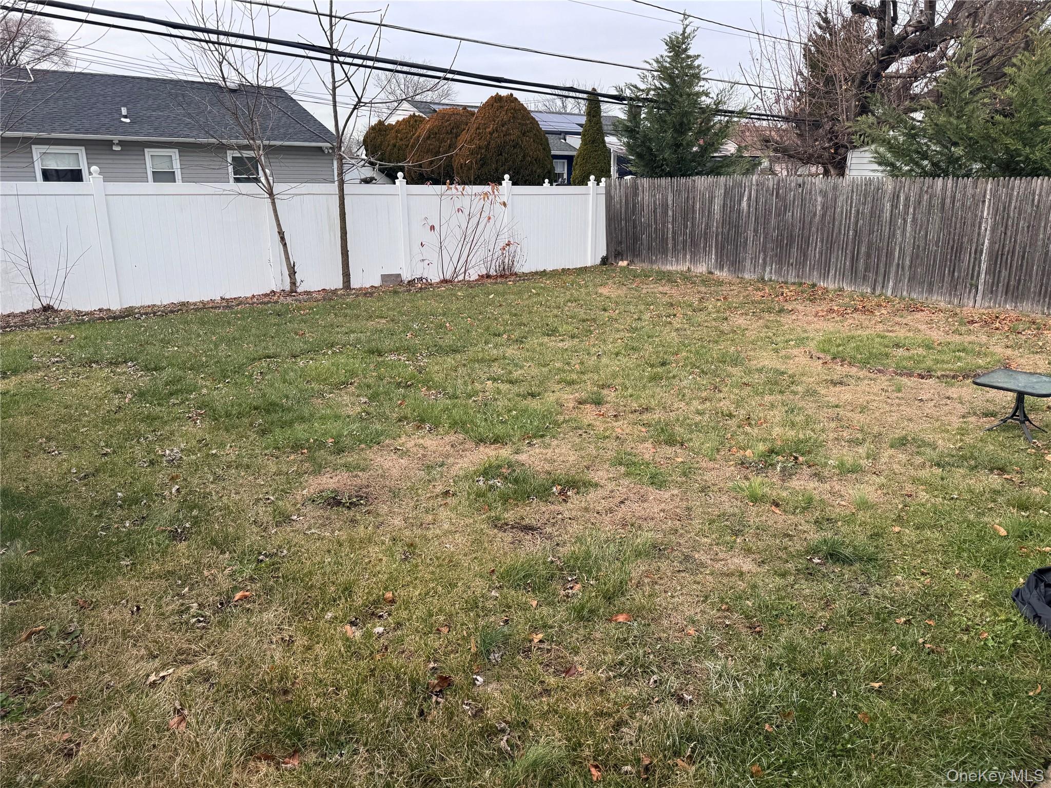 #15 photo, 190 Lee Avenue, Hicksville , NY 11801