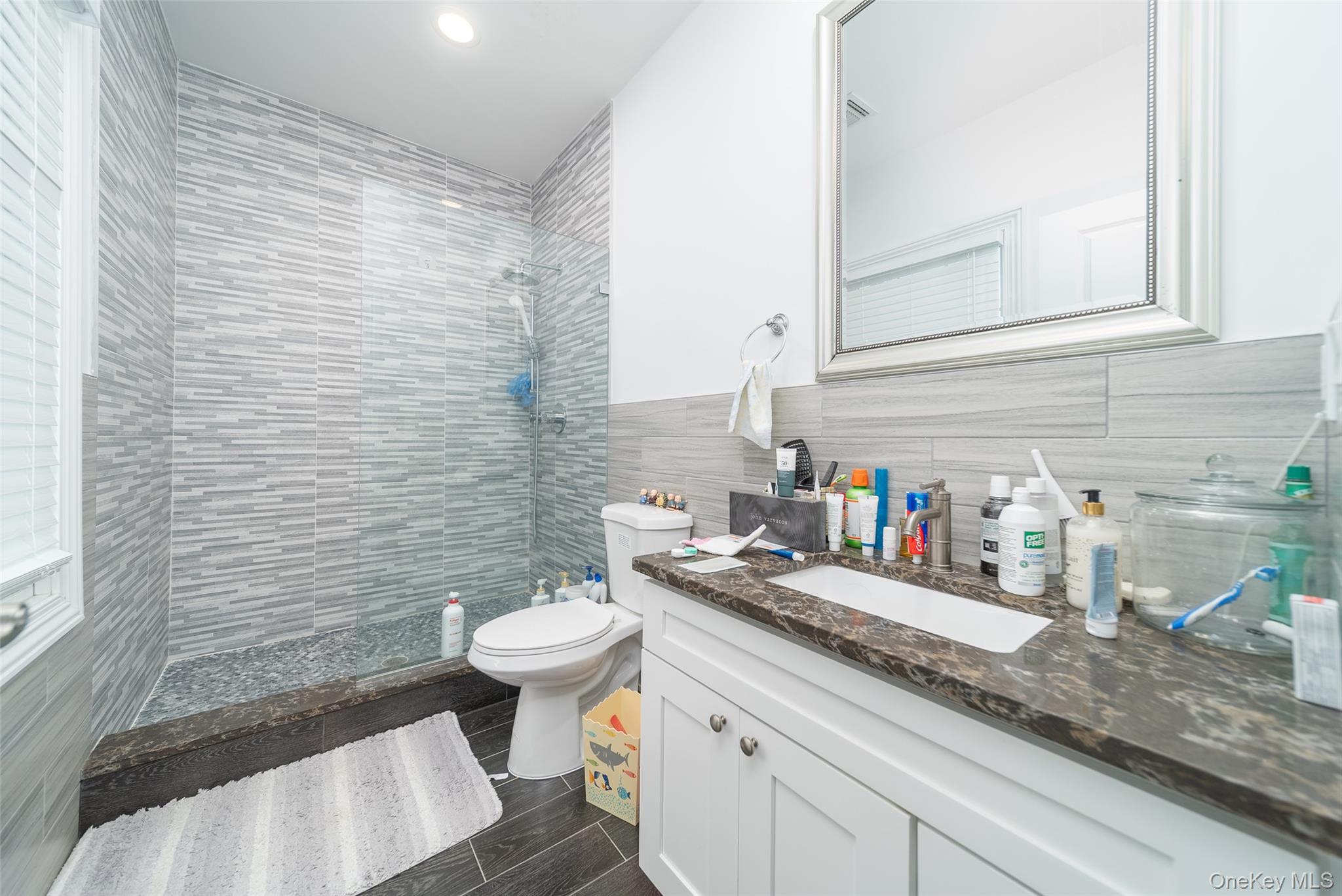 #11 photo, 157 Evans Avenue, Albertson , NY 11507